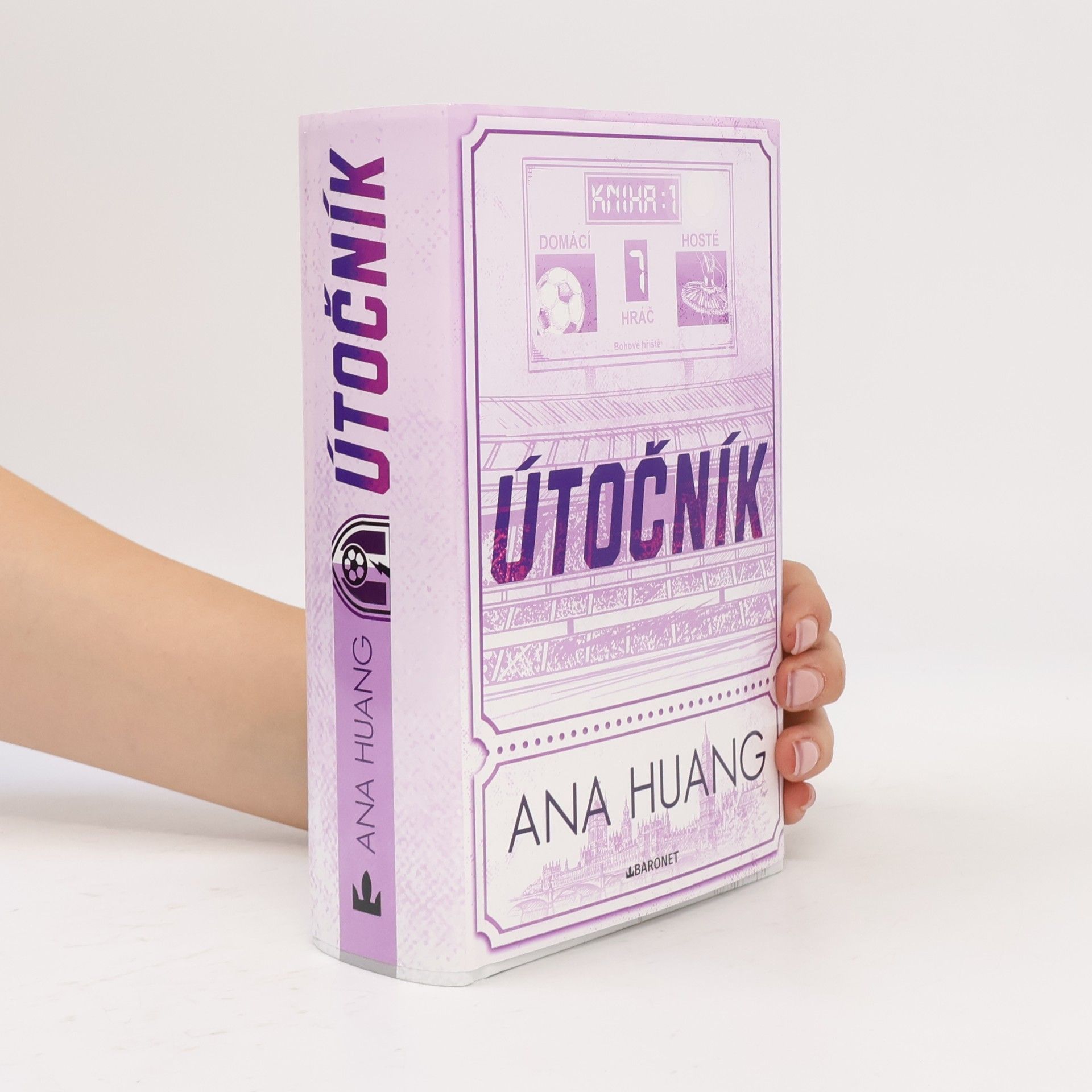 Ana Huang Útočník