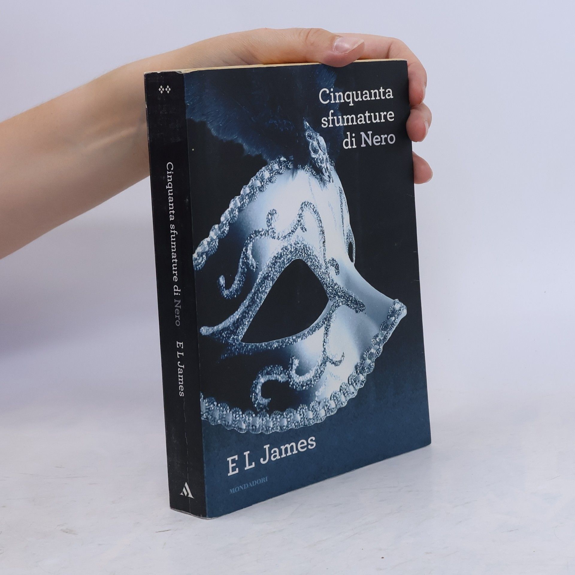 E. L. James Cinquanta sfumature di Nero