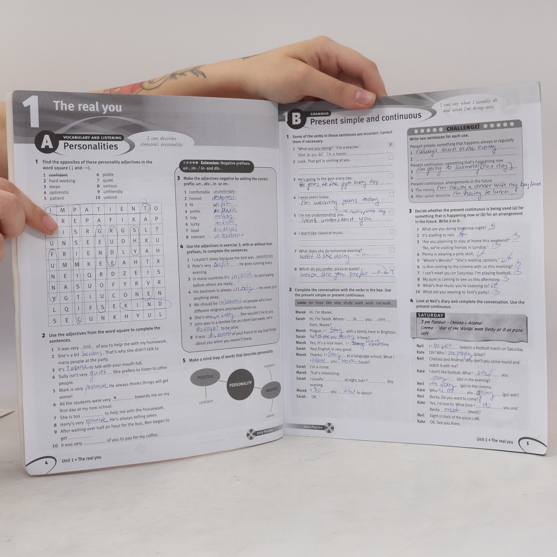 Tim Falla Maturita Solutions. Pre-Intermediate Workbook. Czech Edition