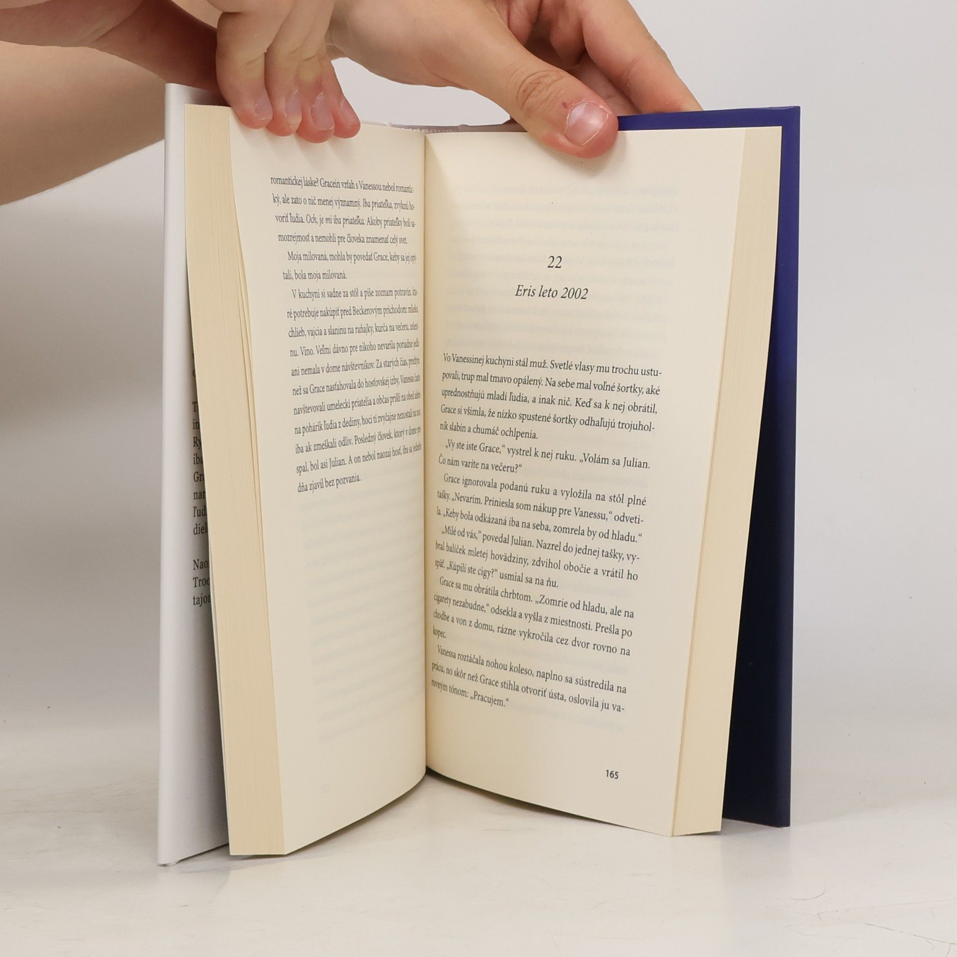 Paula Hawkins Modrá hodinka