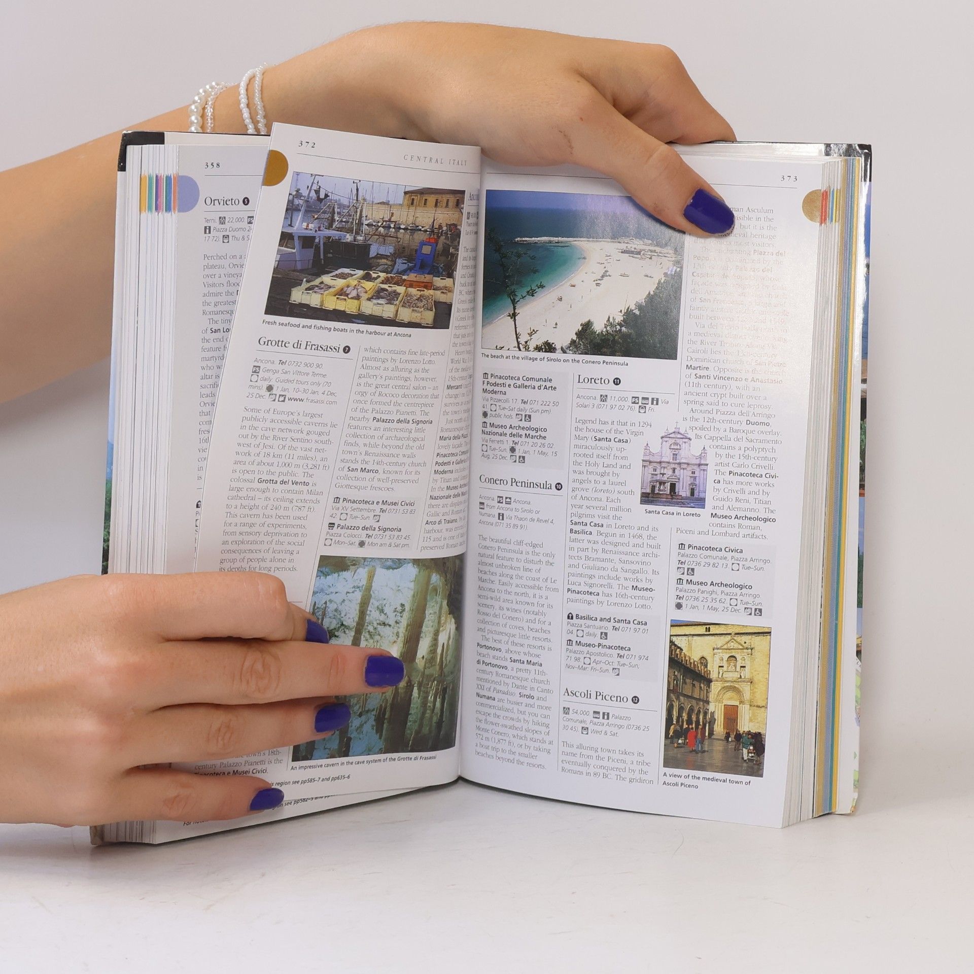 Ros Belford DK Eyewitness Travel Guide. Italy