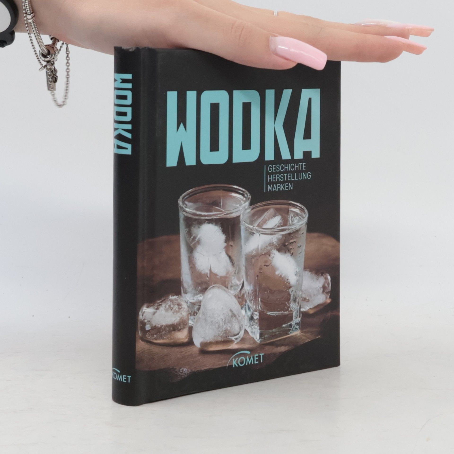 Ulrike Lowis Wodka