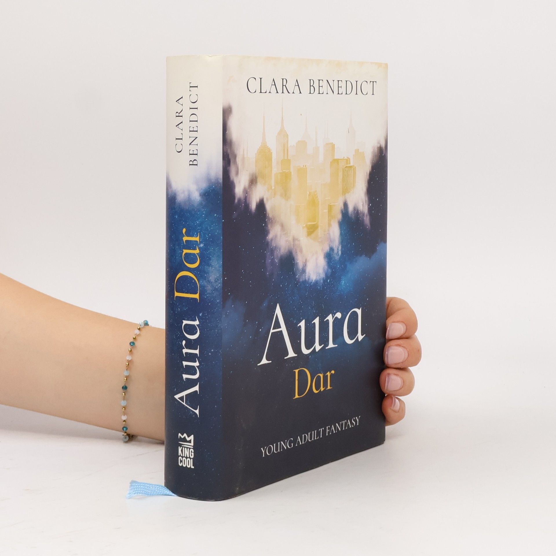 Clara Benedict Aura. Dar