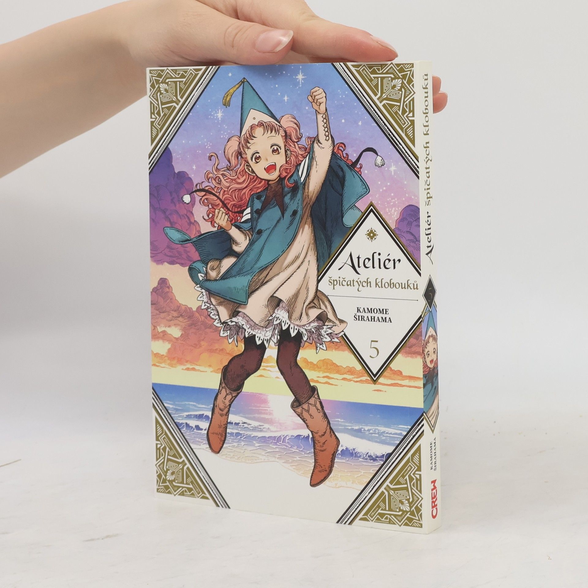 Kamome Shirahama Ateliér špičatých klobouků 5