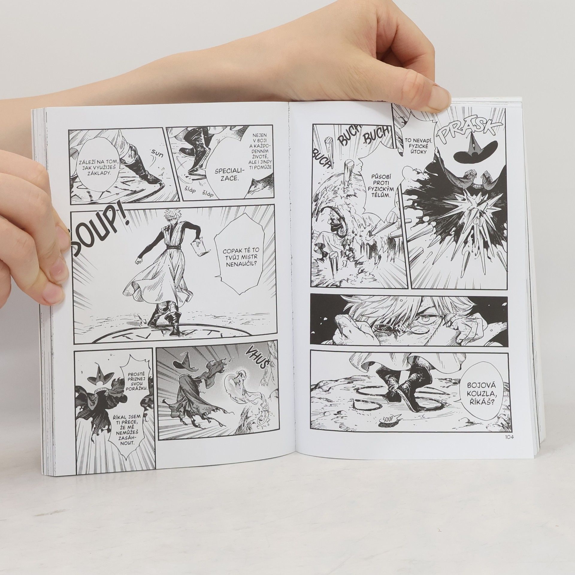 Kamome Shirahama Ateliér špičatých klobouků 5