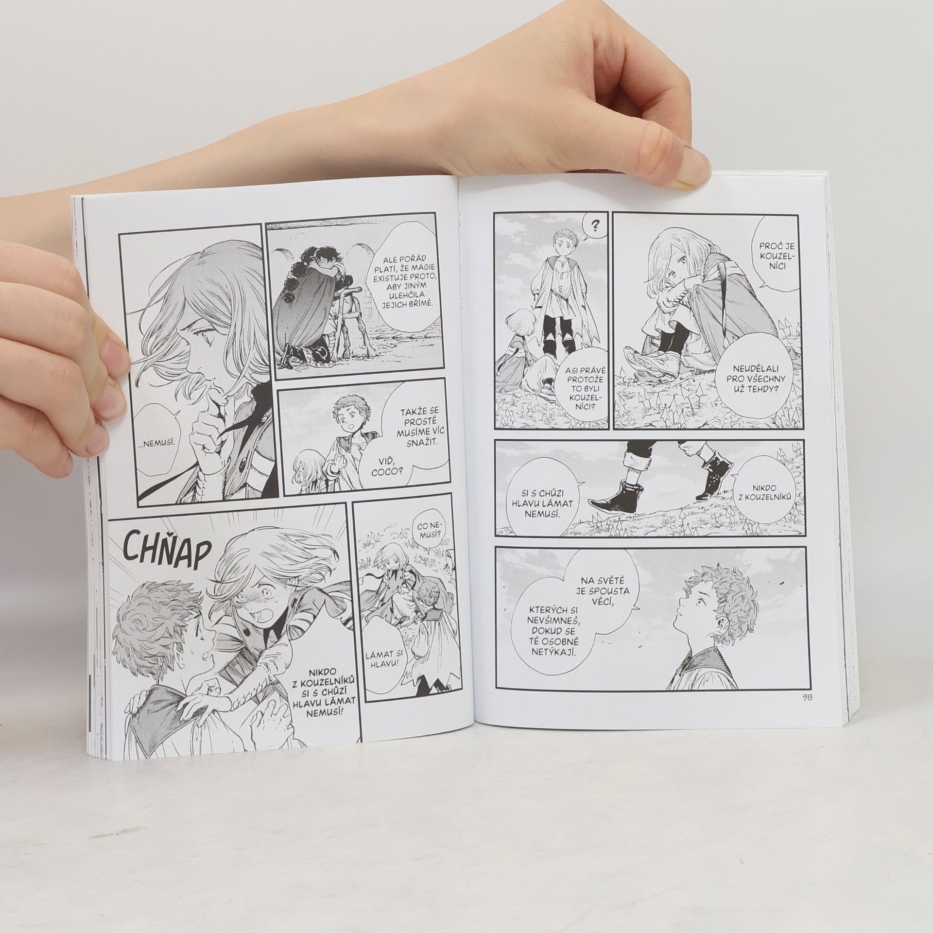 Kamome Shirahama Ateliér špičatých klobouků 8