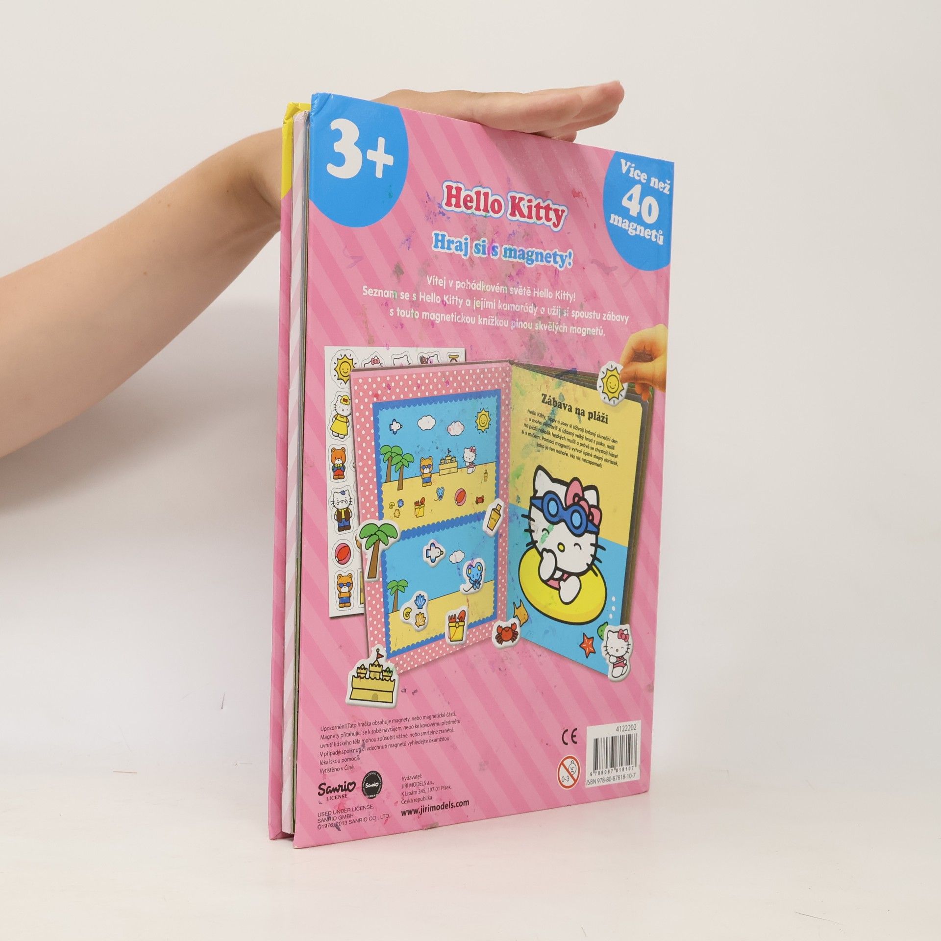 Kolektiv autorů Hello Kitty - hraj si s magnety