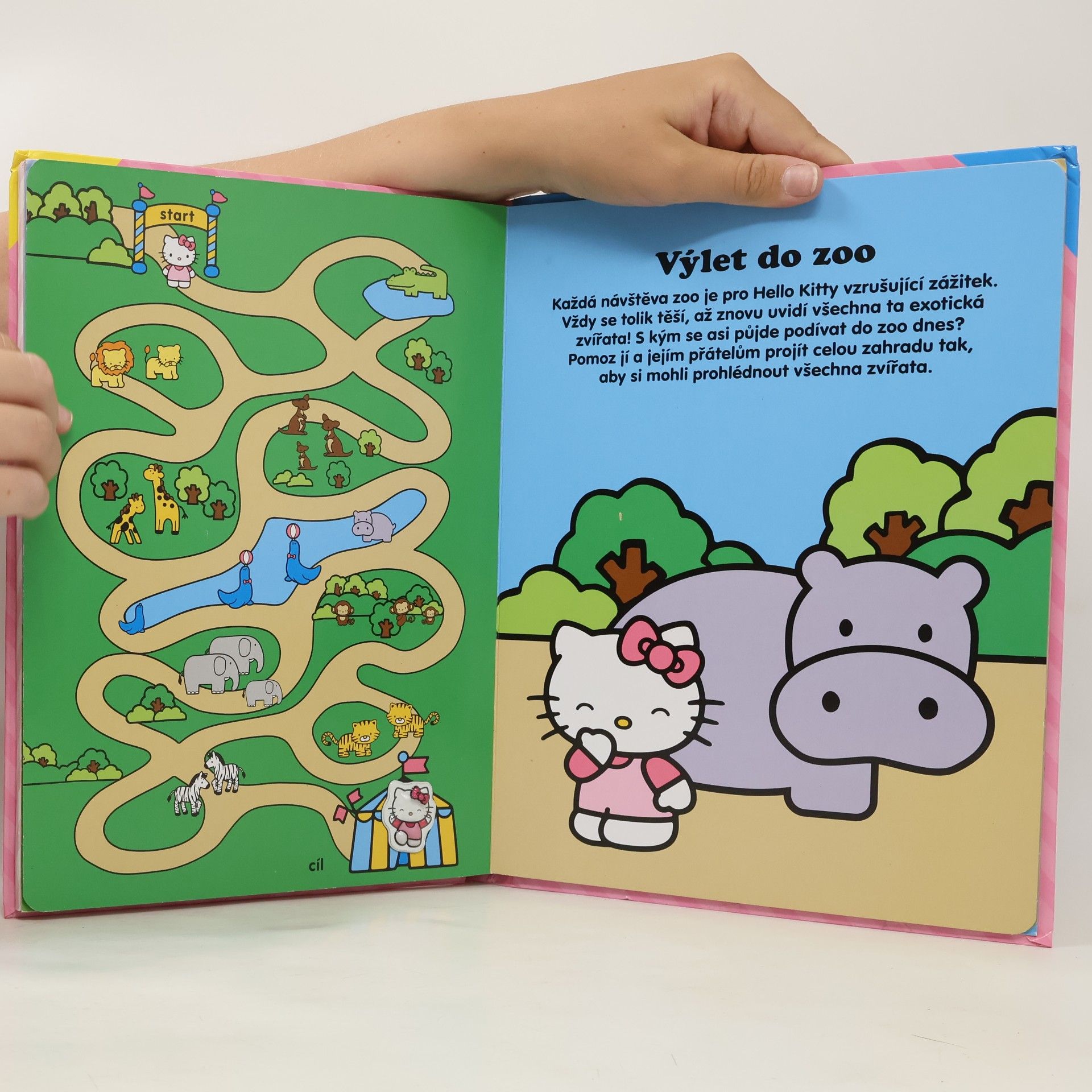 Kolektiv autorů Hello Kitty - hraj si s magnety