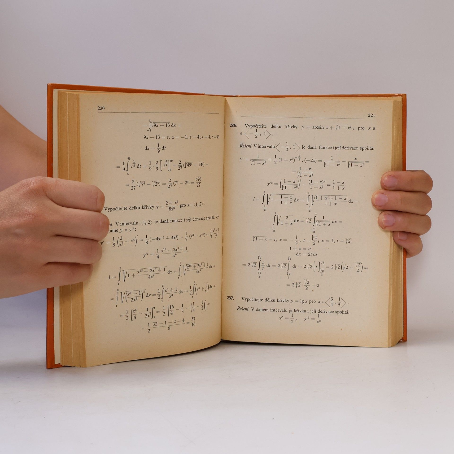 Antonín Hlaváček Sbírka řešených příkladů z vyšší matematiky II