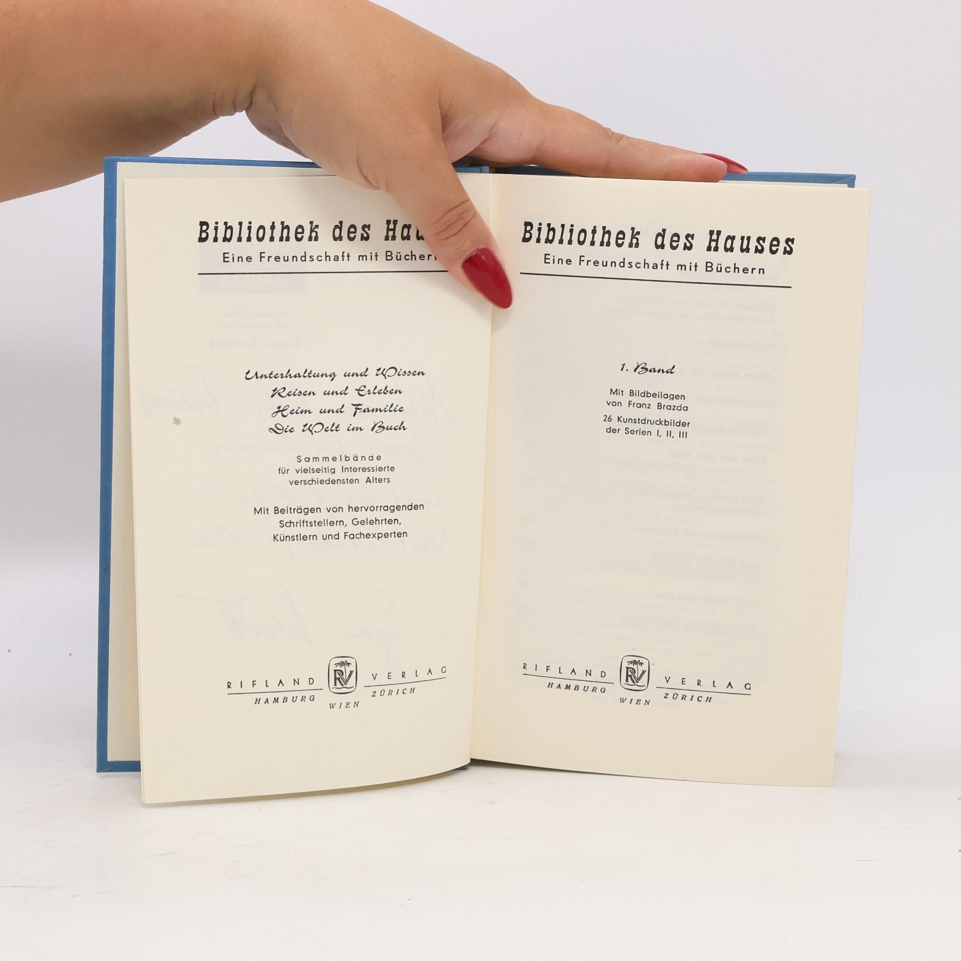 kolektiv Bibliothek des Hauses 1
