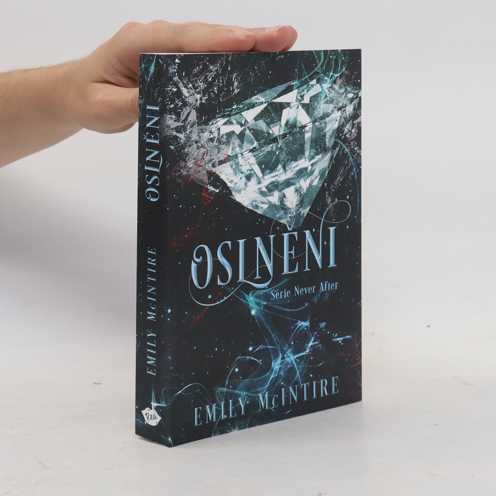 Emily McIntire Oslněni