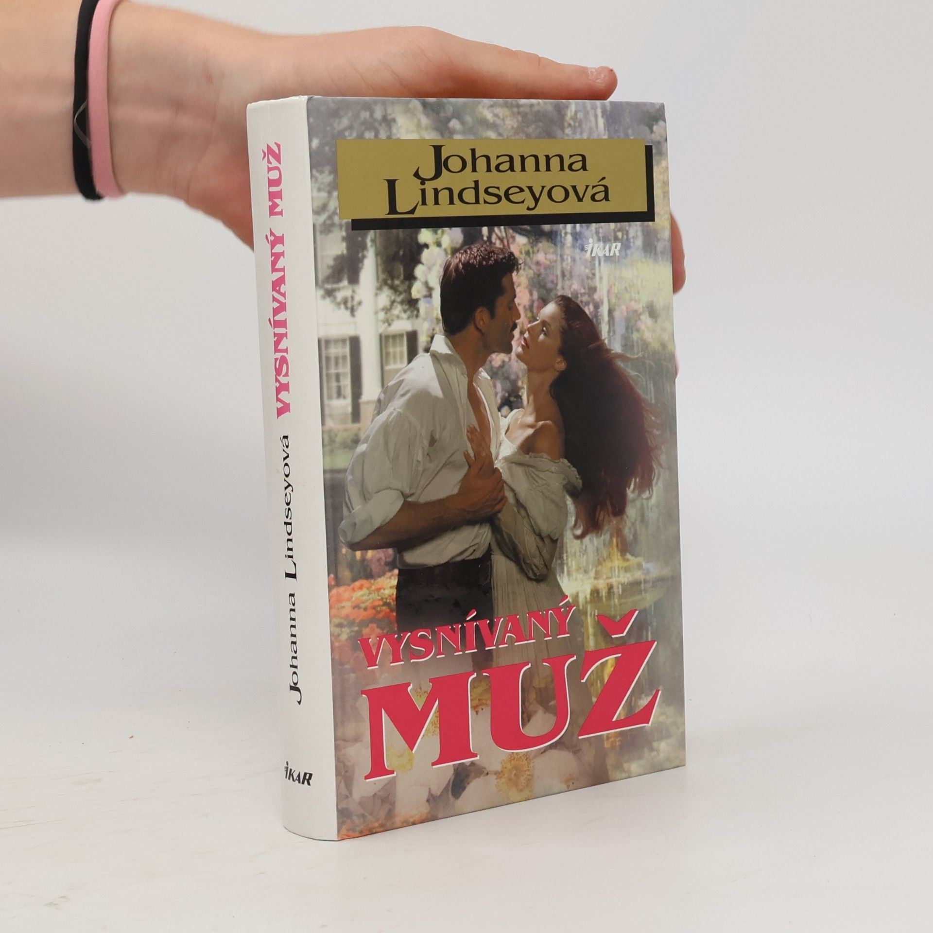 Johanna Lindsey Vysnívaný muž