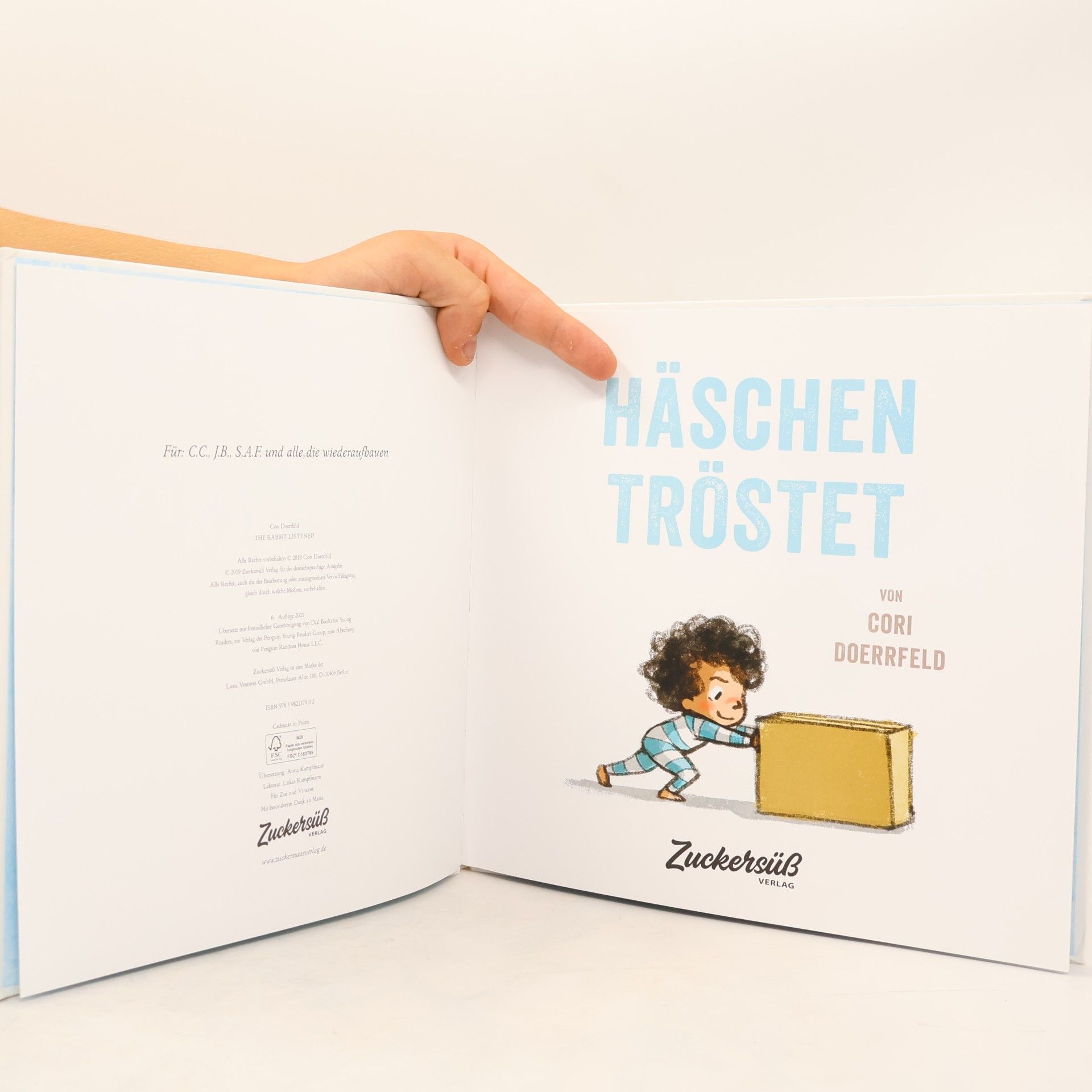 Cori Doerrfeld Häschen tröstet