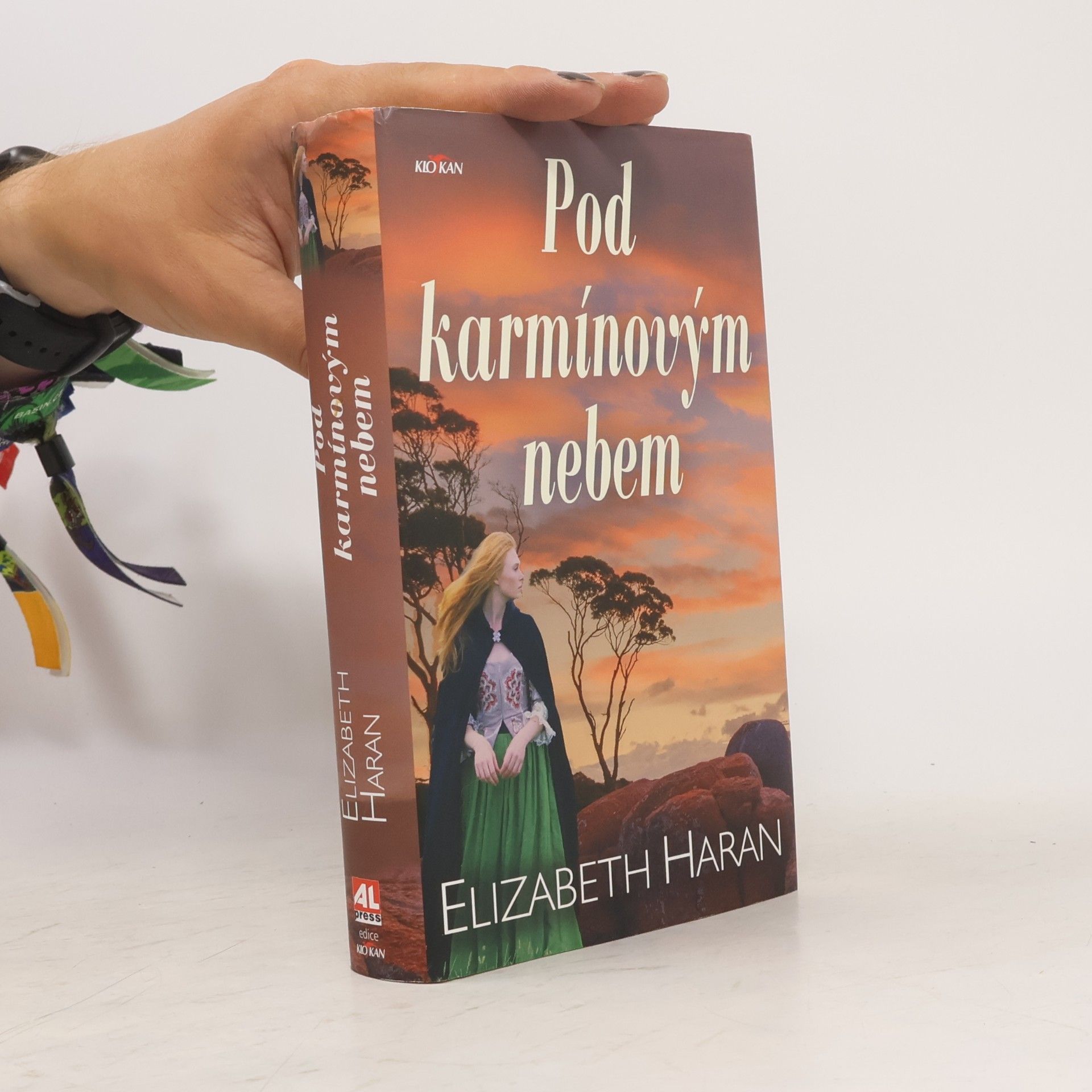 Elizabeth Haran Pod karmínovým nebem