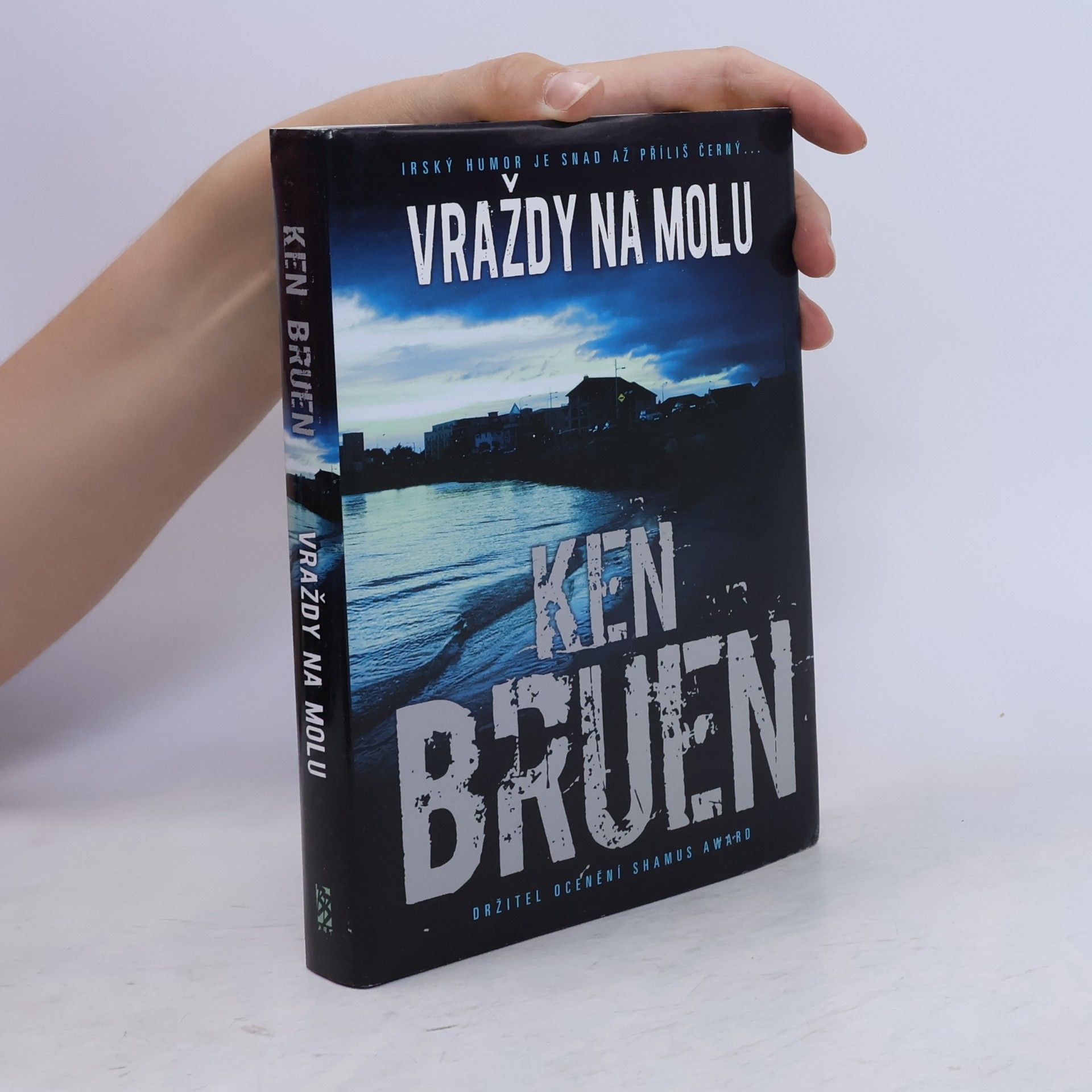 Ken Bruen Vraždy na molu