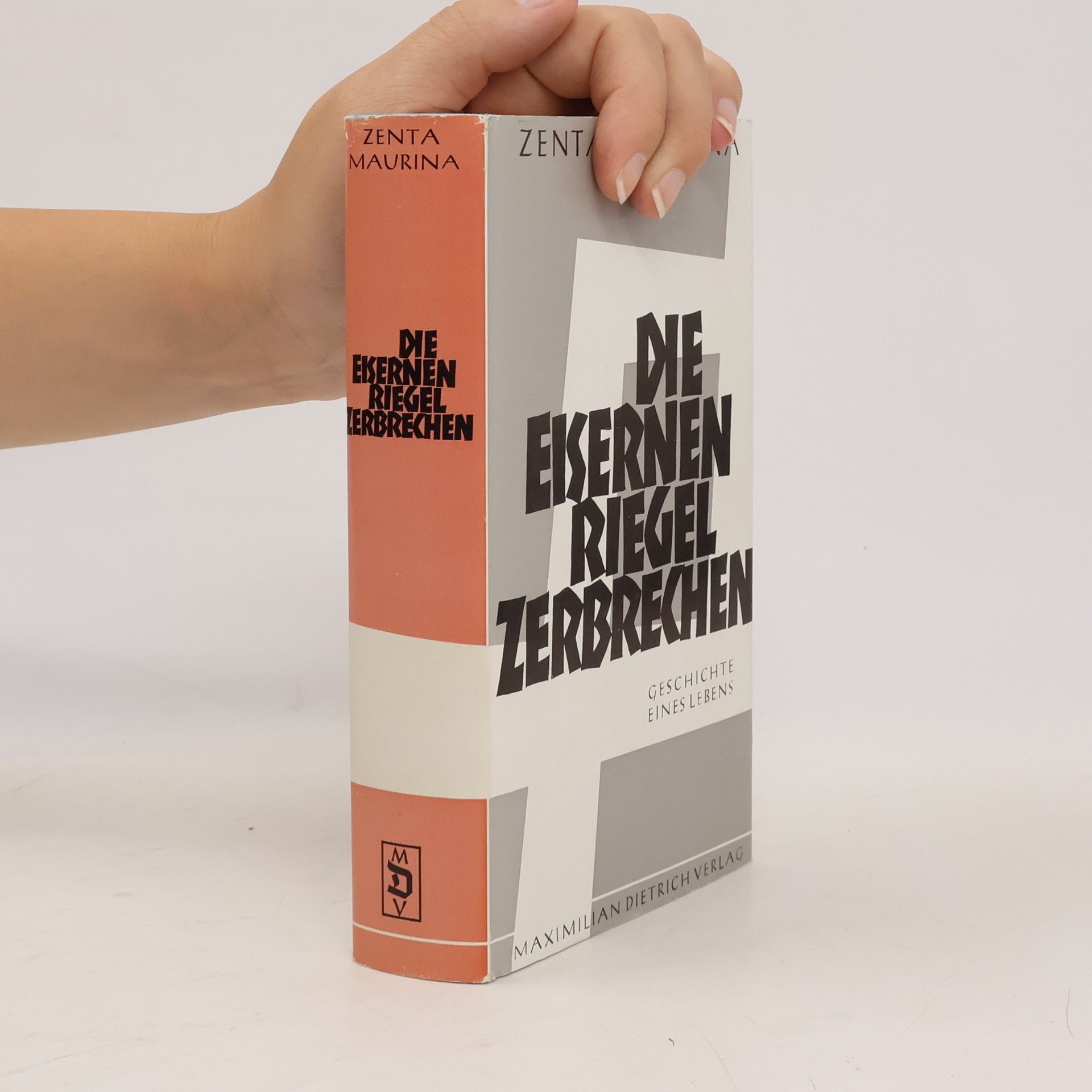Die eisernen Riegel zerbrechen
