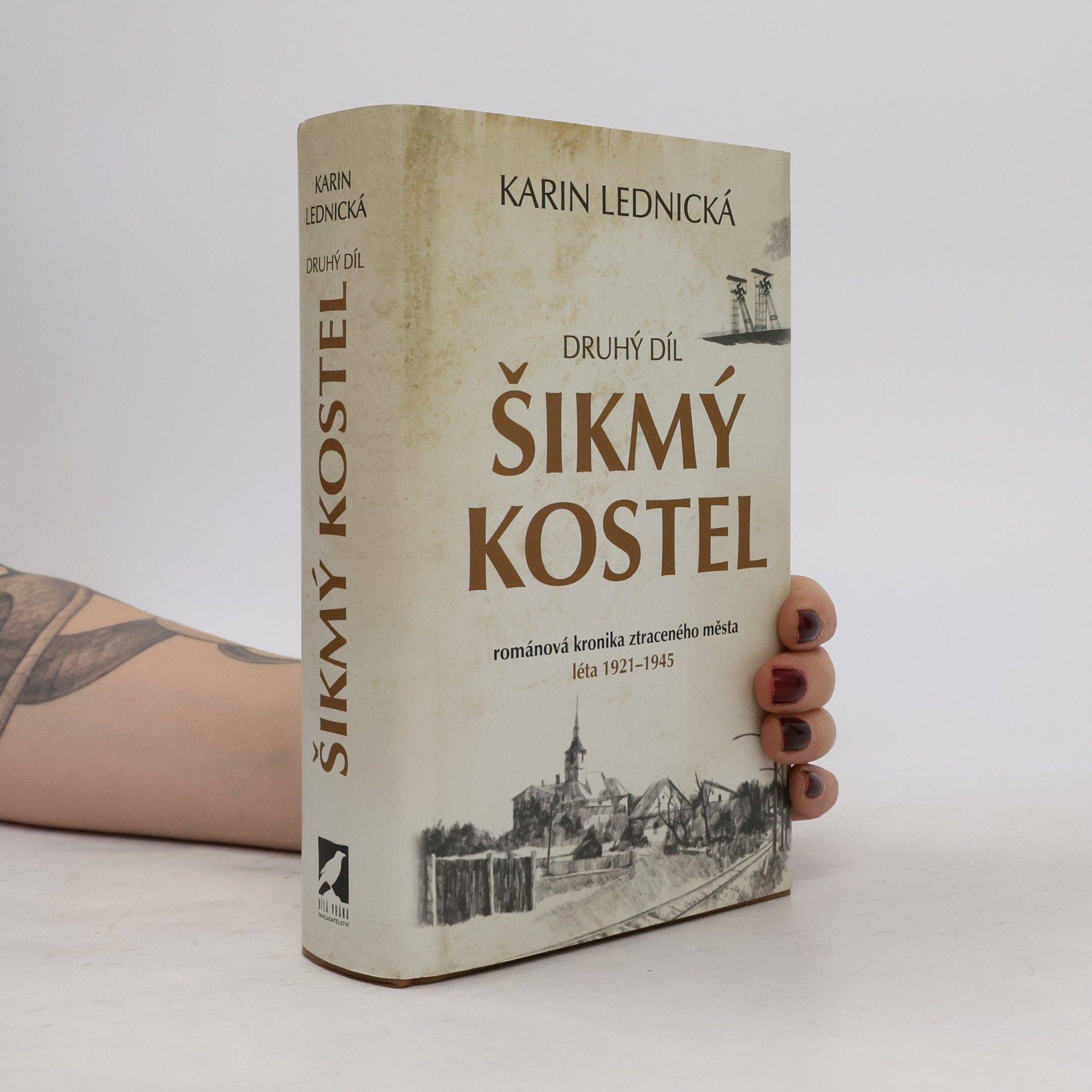 Karin Lednická Šikmý kostel 2
