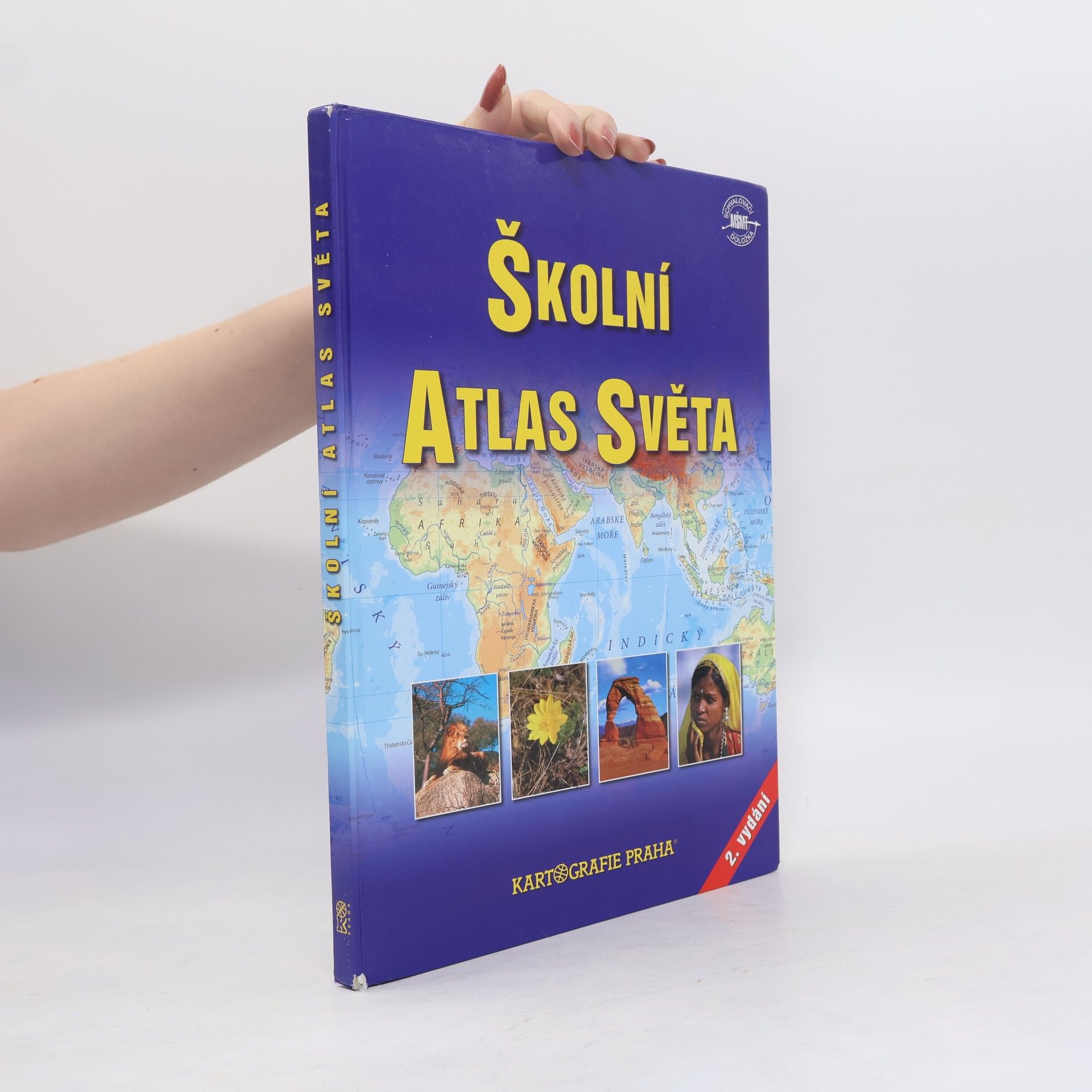 Kolektiv autorů Školní atlas světa