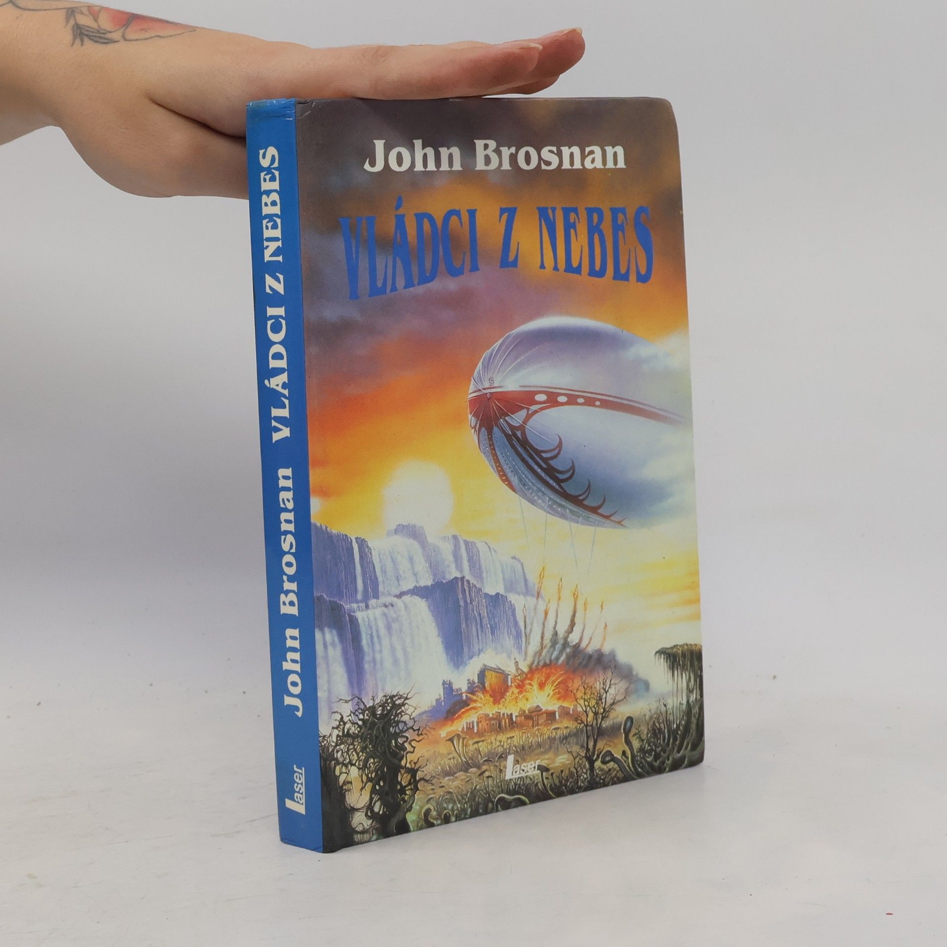 John Brosnan Vládci z nebes