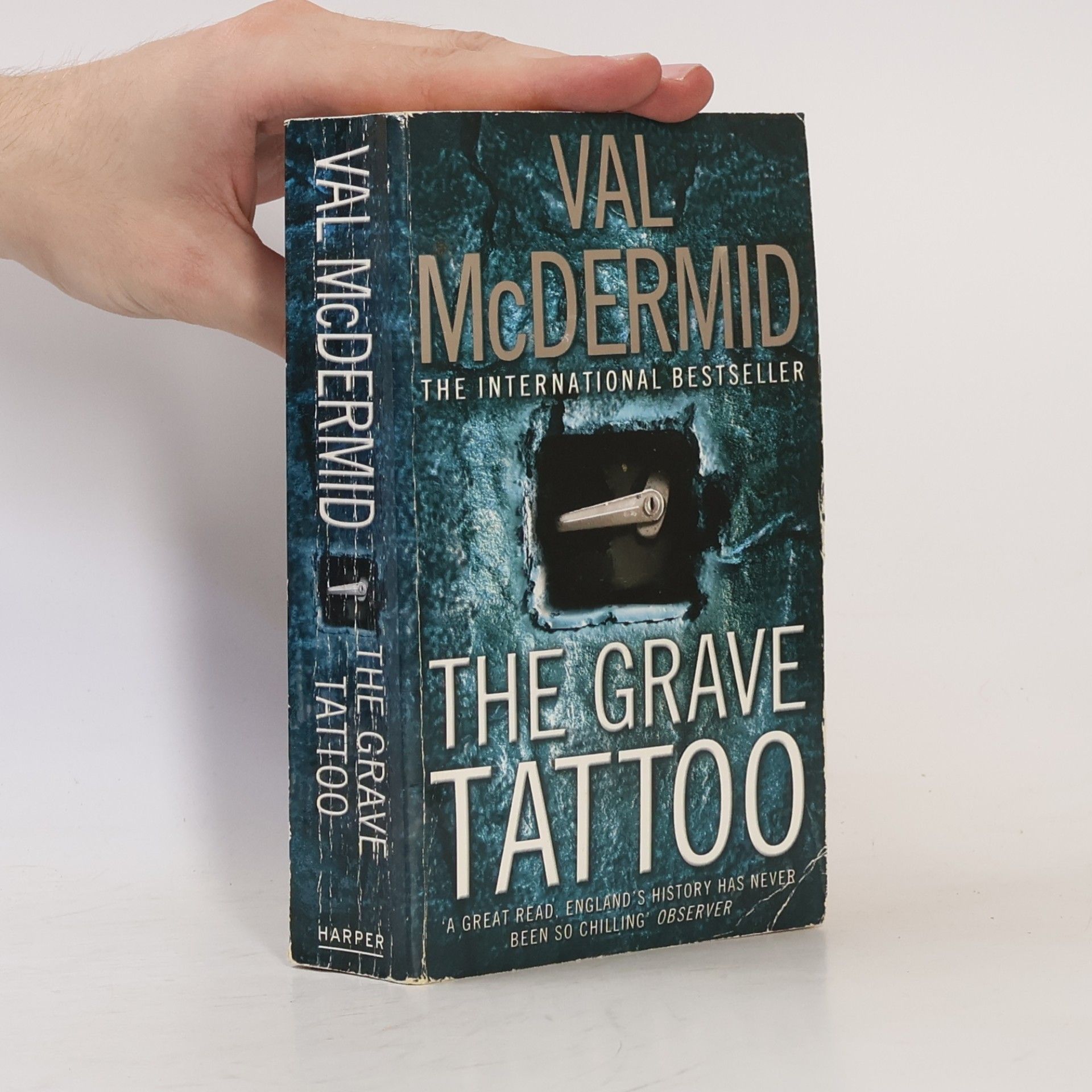 Val McDermid The Grave Tattoo
