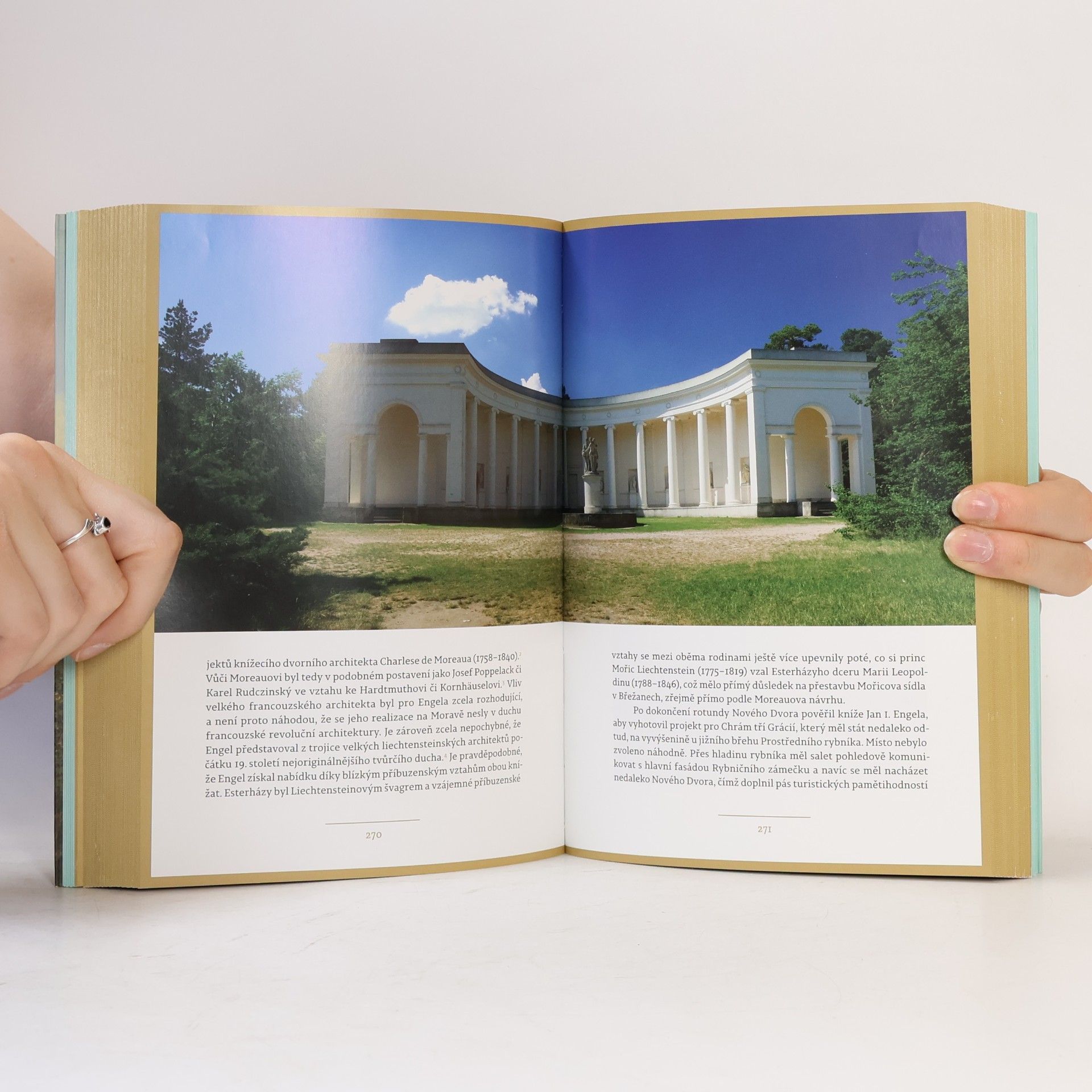 Michal Konečný Vitruvius Moravicus: Neoklasicistní aristokratická architektura na Moravě a ve Slezsku po roce 1800