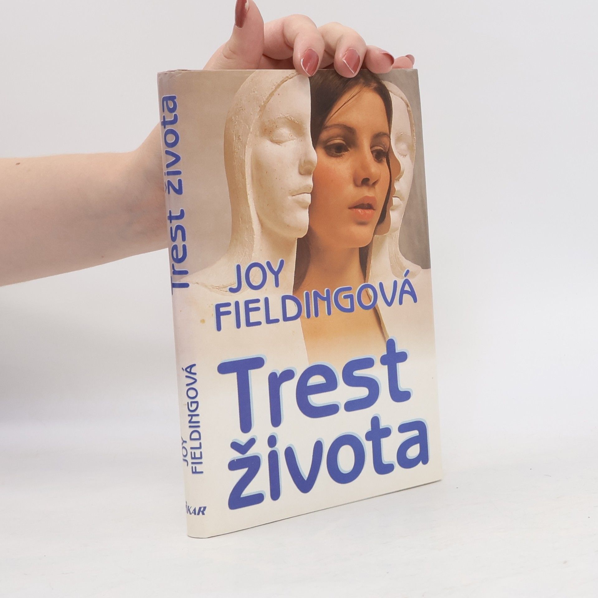Joy Fielding Trest života