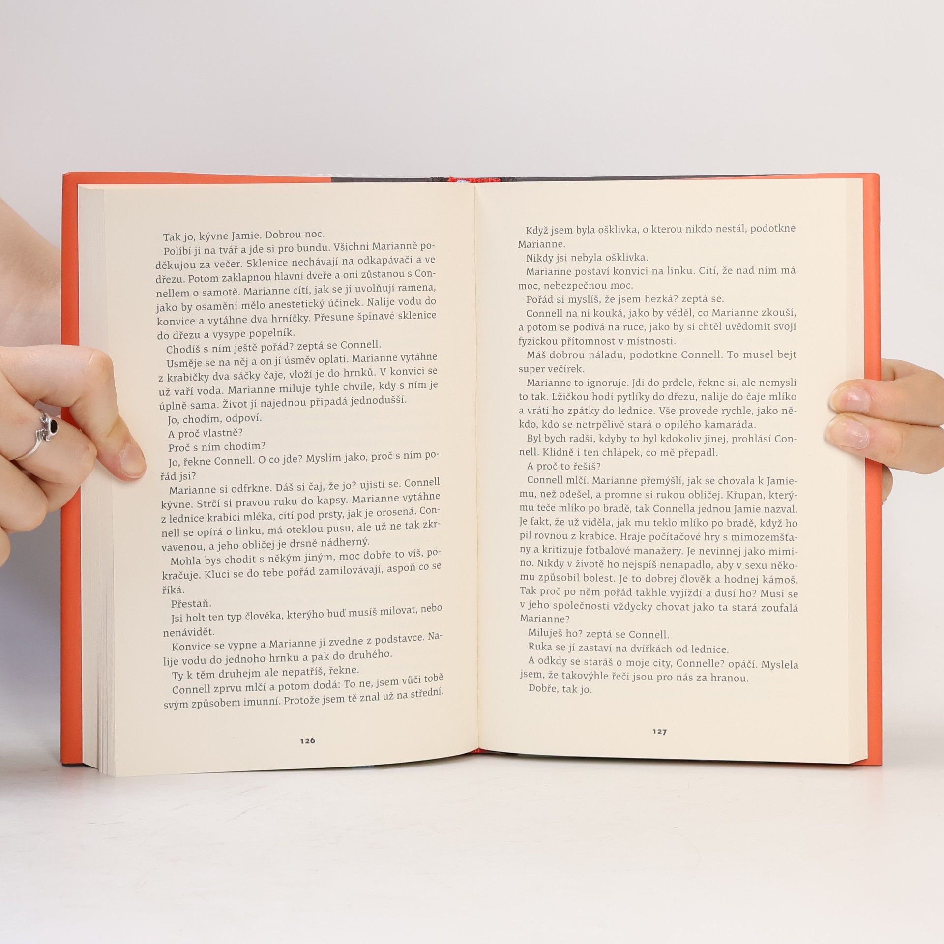 Sally Rooney Normální lidi