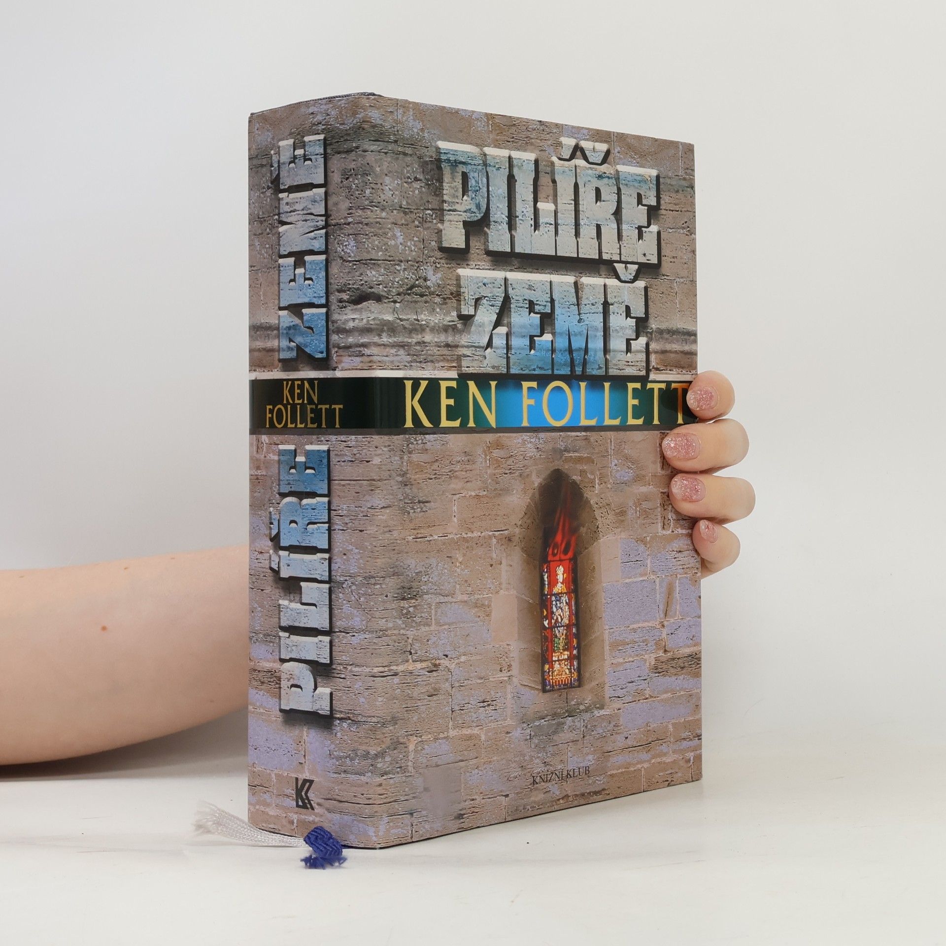 Ken Follett Pilíře země