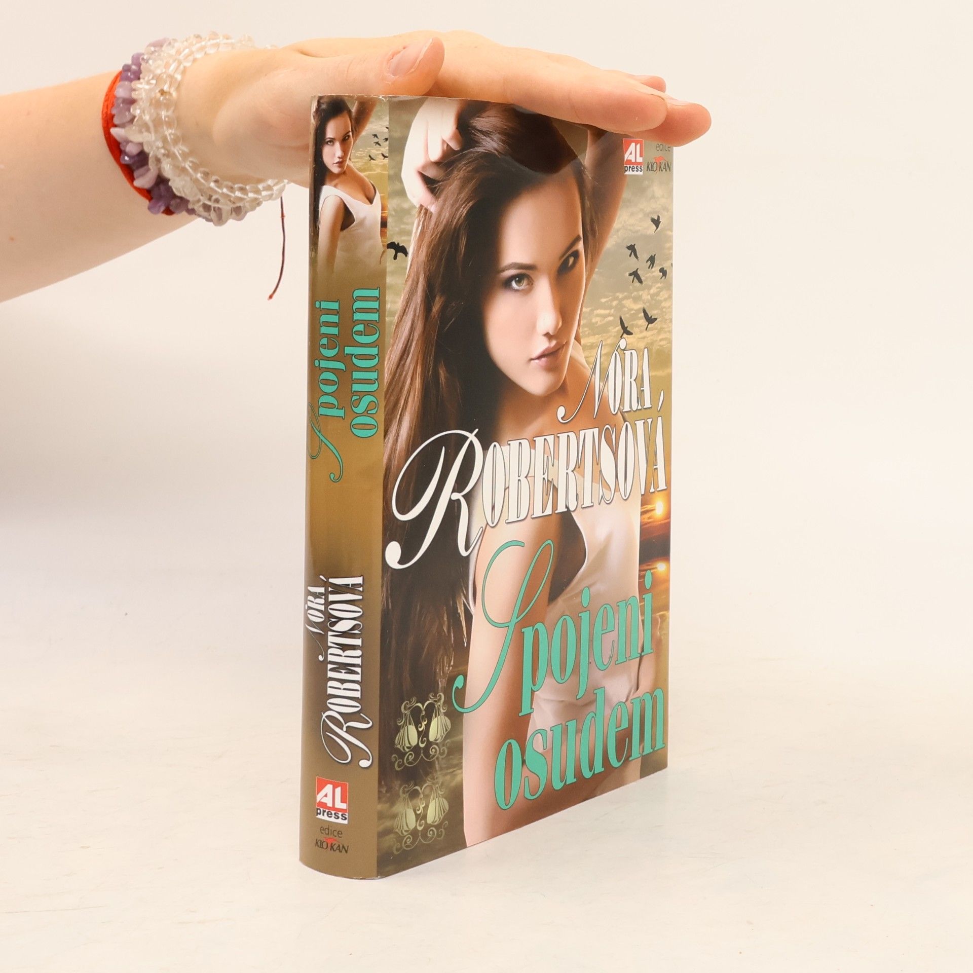 Nora Roberts Spojeni osudem