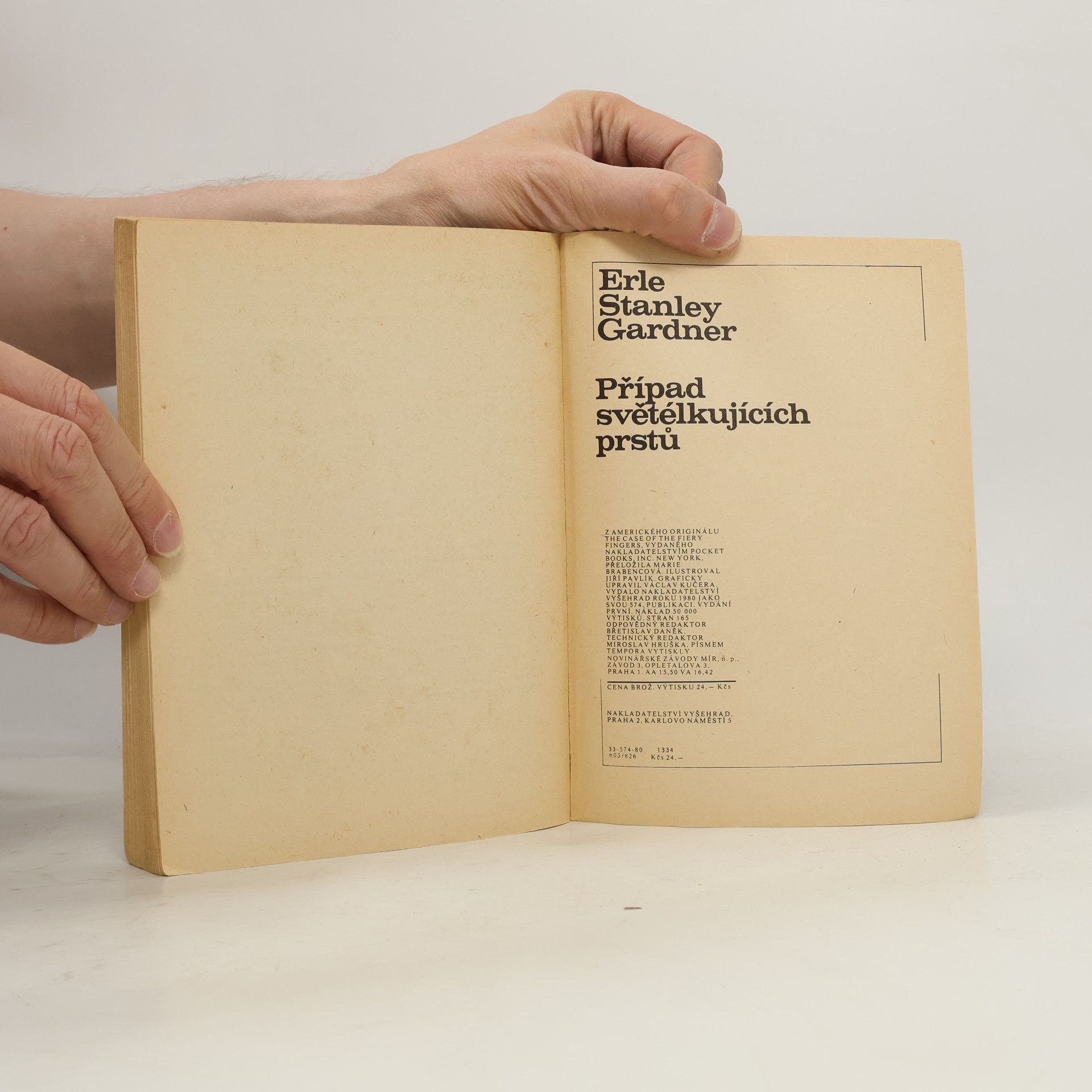 Erle Stanley Gardner Případ světélkujících prstů