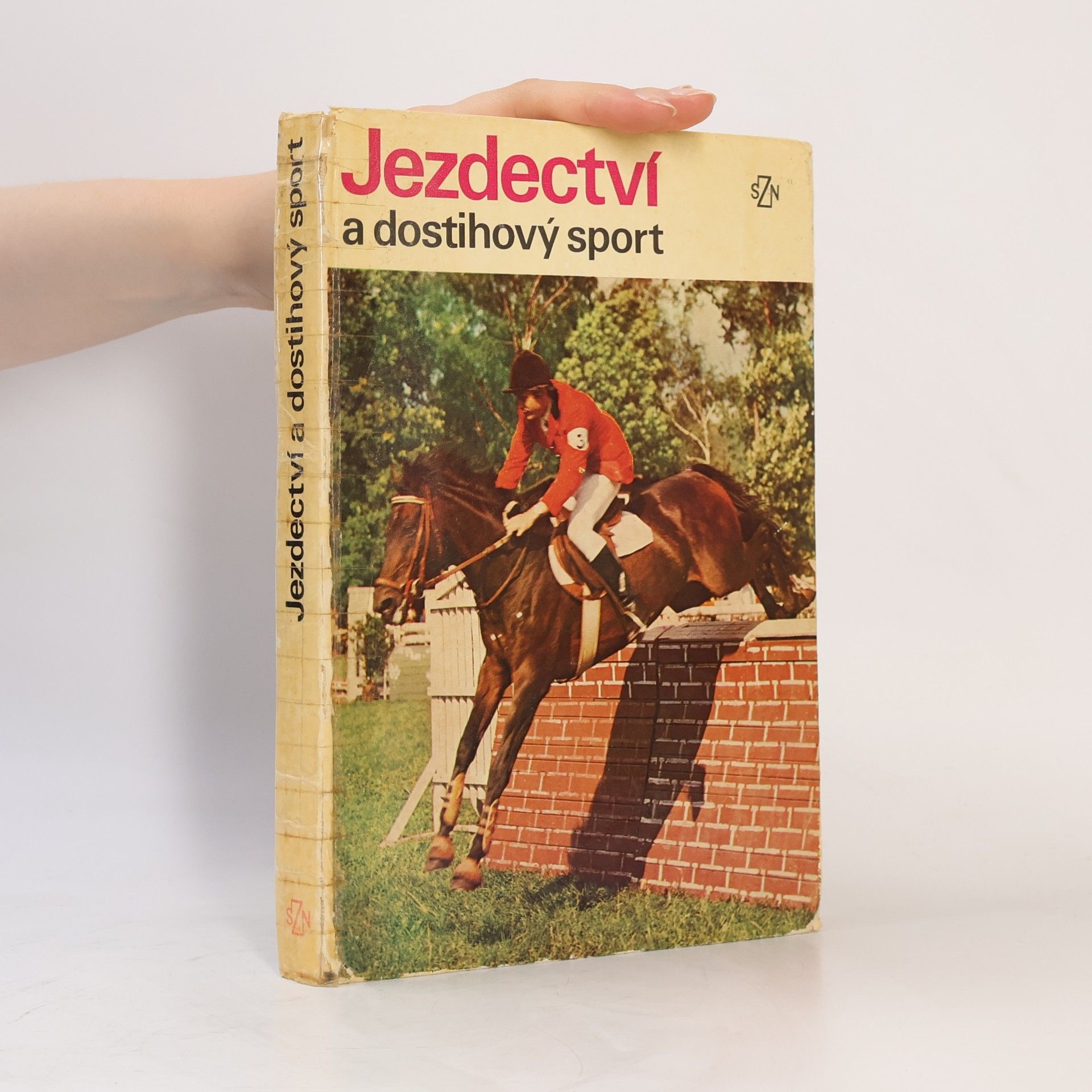 Kolektiv autorů Jezdectví a dostihový sport