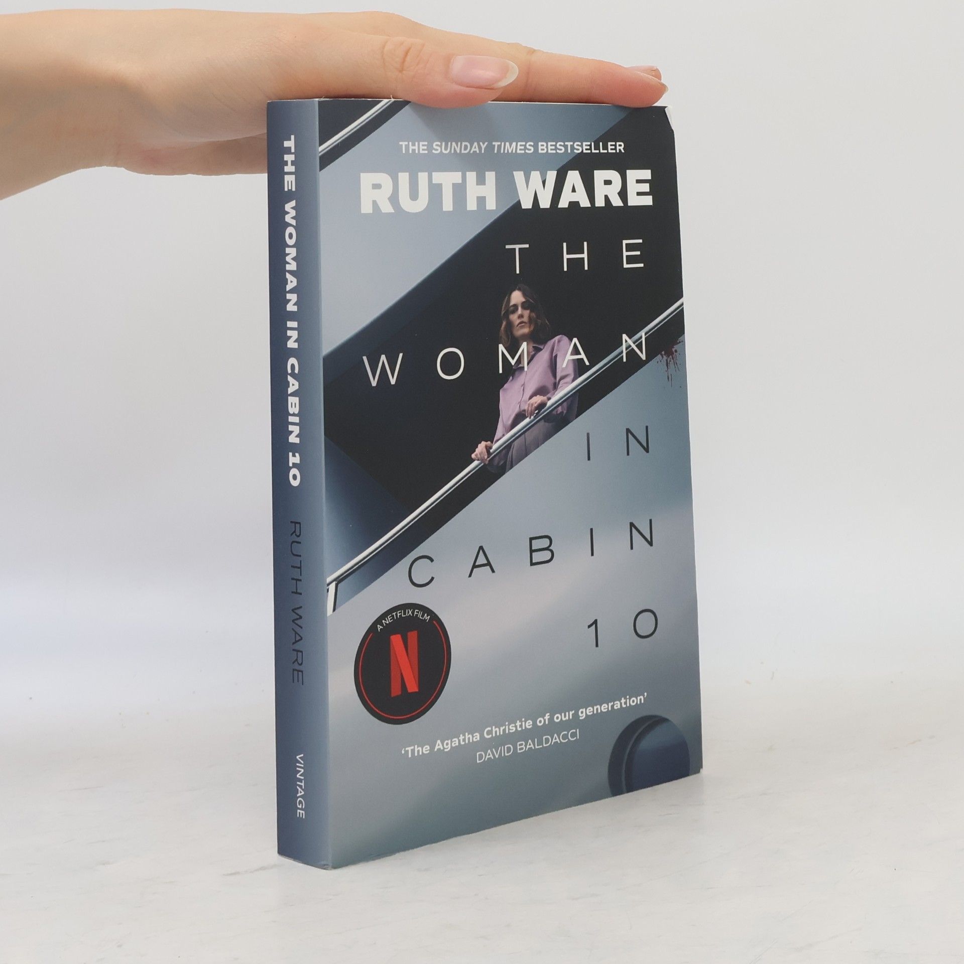 Ruth Ware The Woman in Cabin 10
