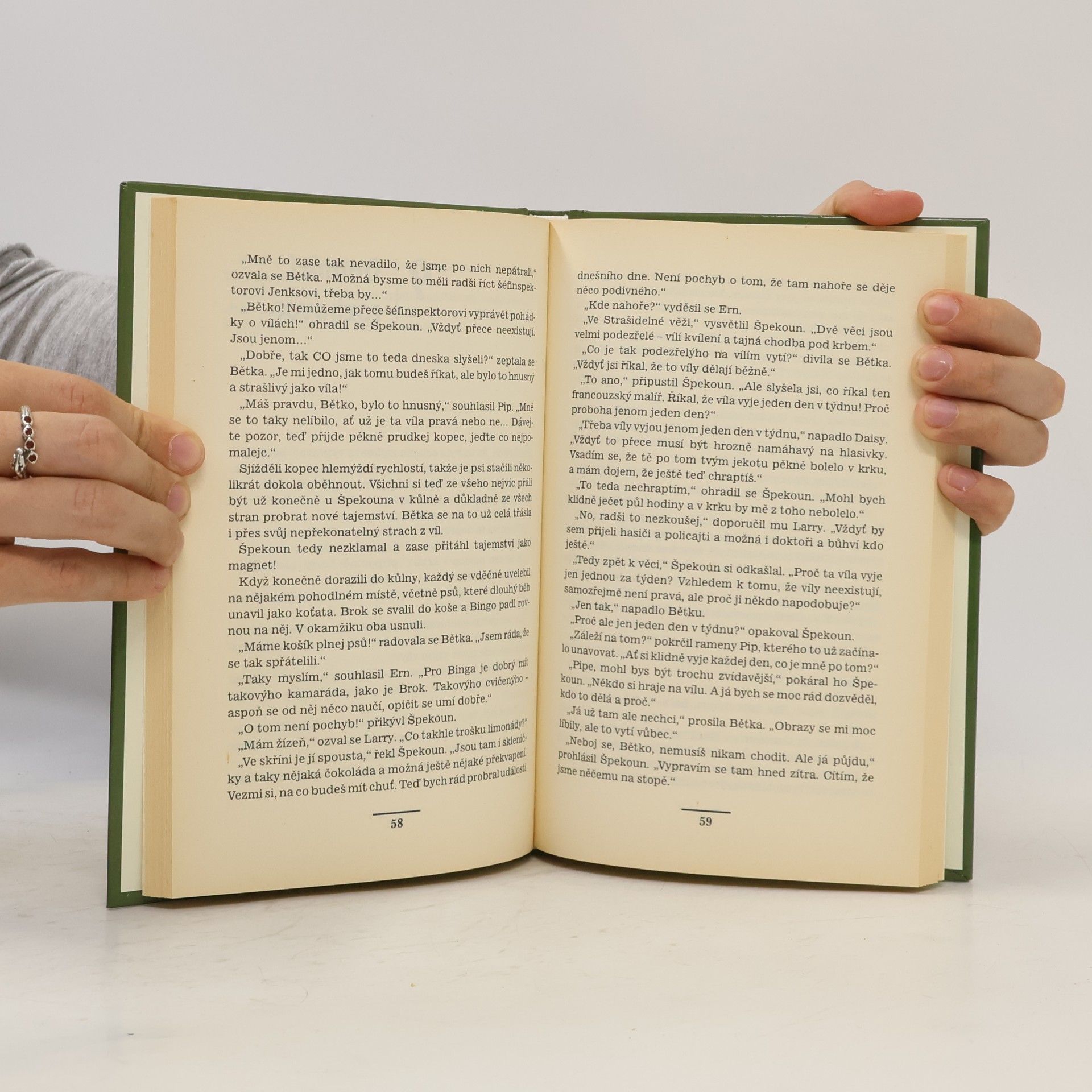 Enid Blyton Tajemství Strašidelné věže