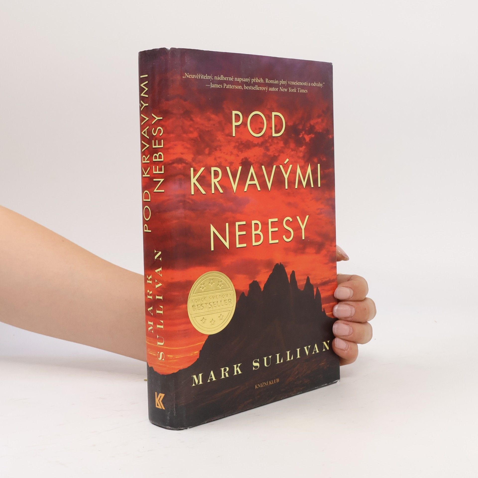 Mark T. Sullivan Pod krvavými nebesy