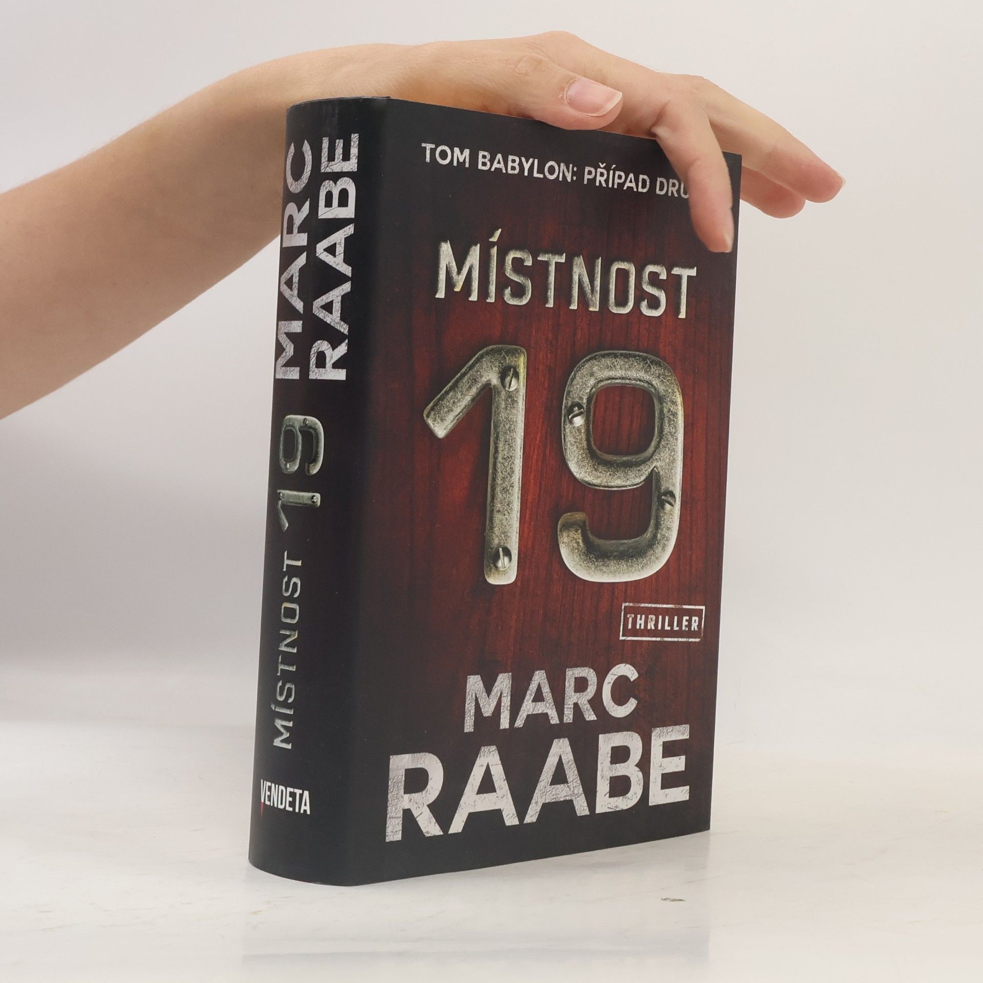 Marc Raabe Místnost 19
