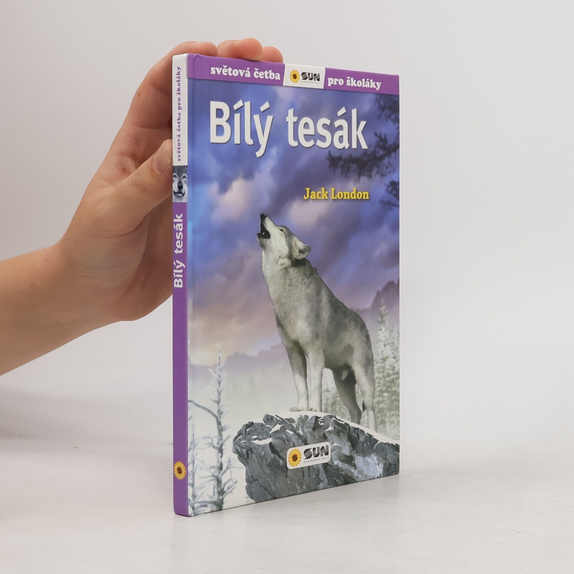 Olga M. Yuste Bílý tesák (adaptace)