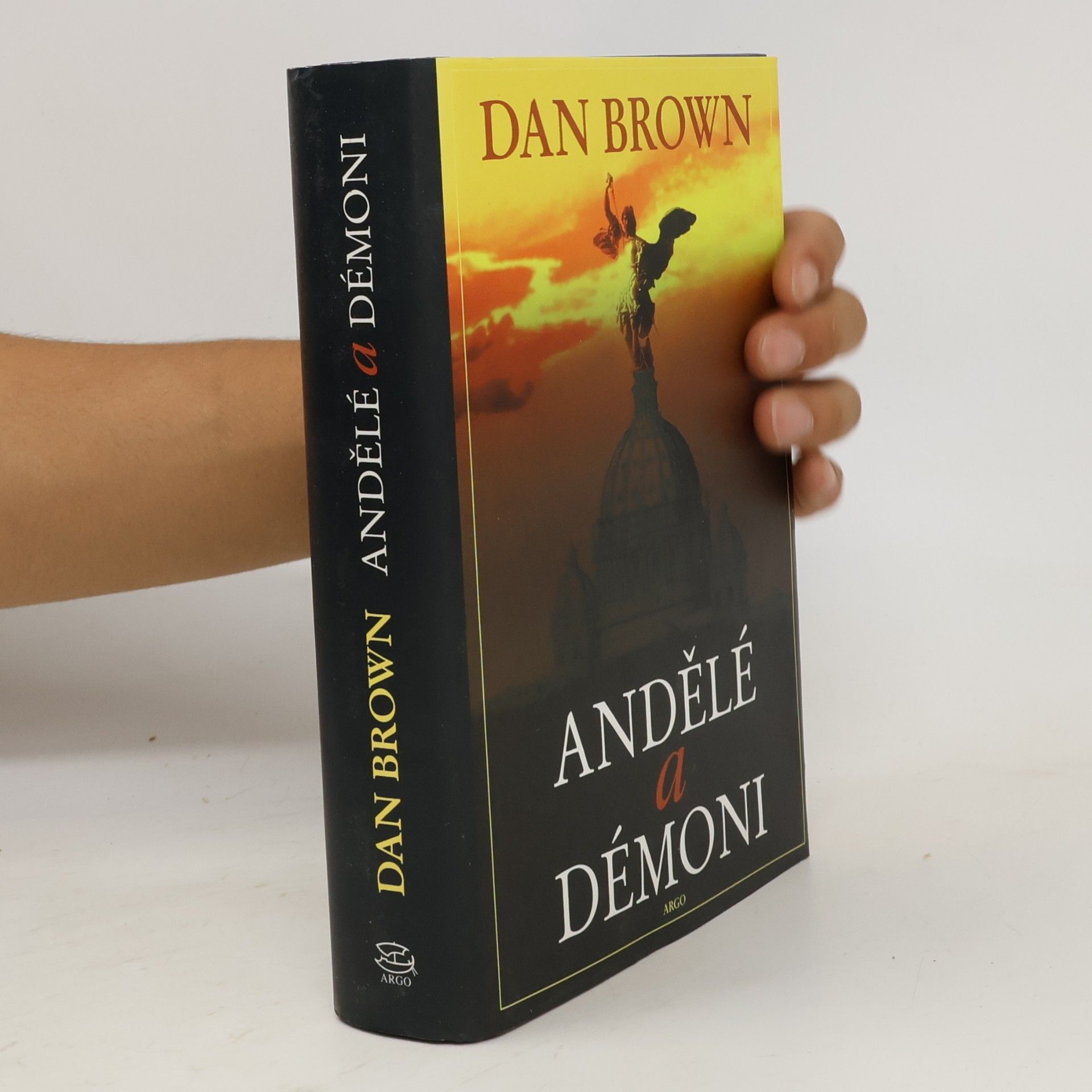 Dan Brown Andělé a démoni
