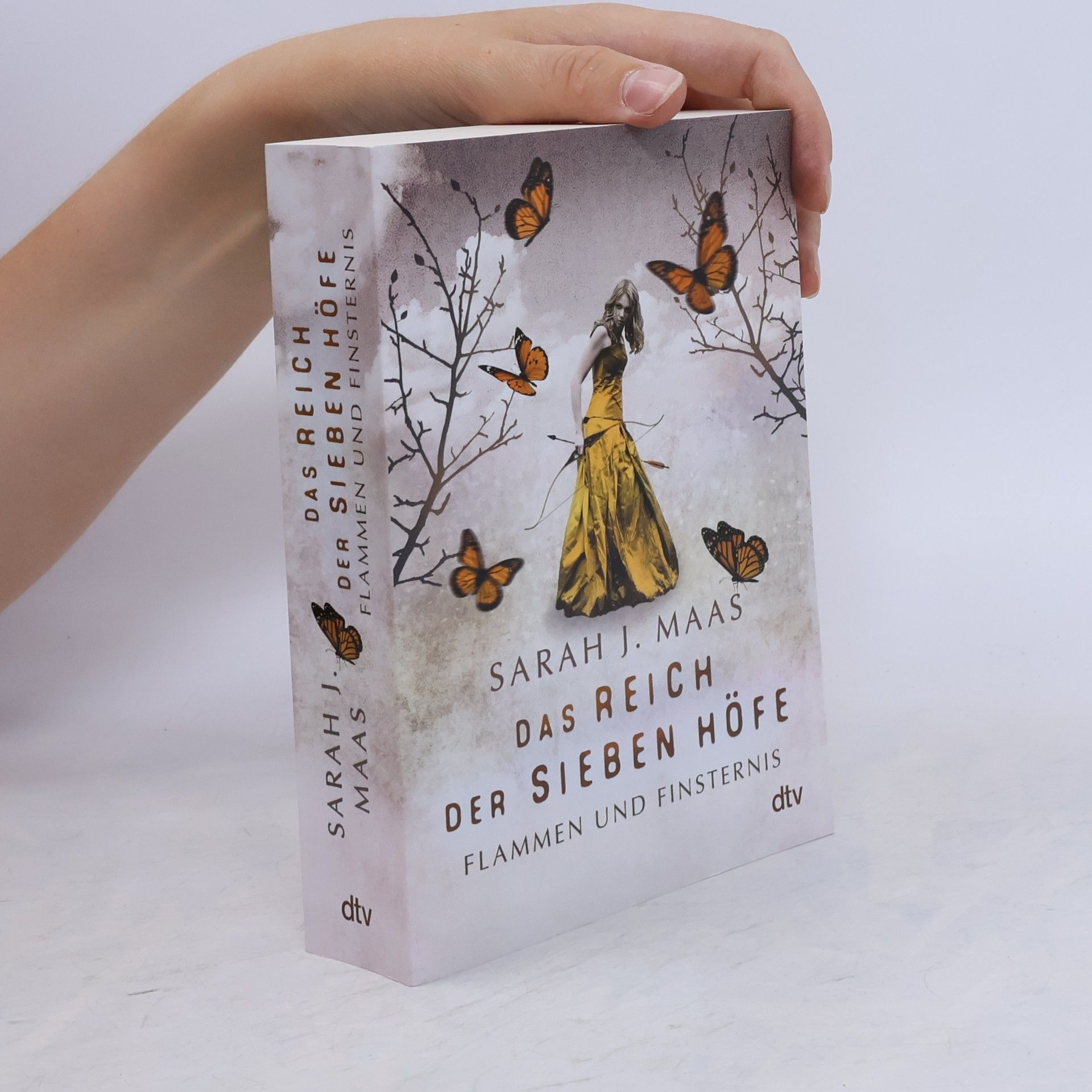 Sarah J. Maas Das Reich der Sieben Höfe. Flammen und Finsternis