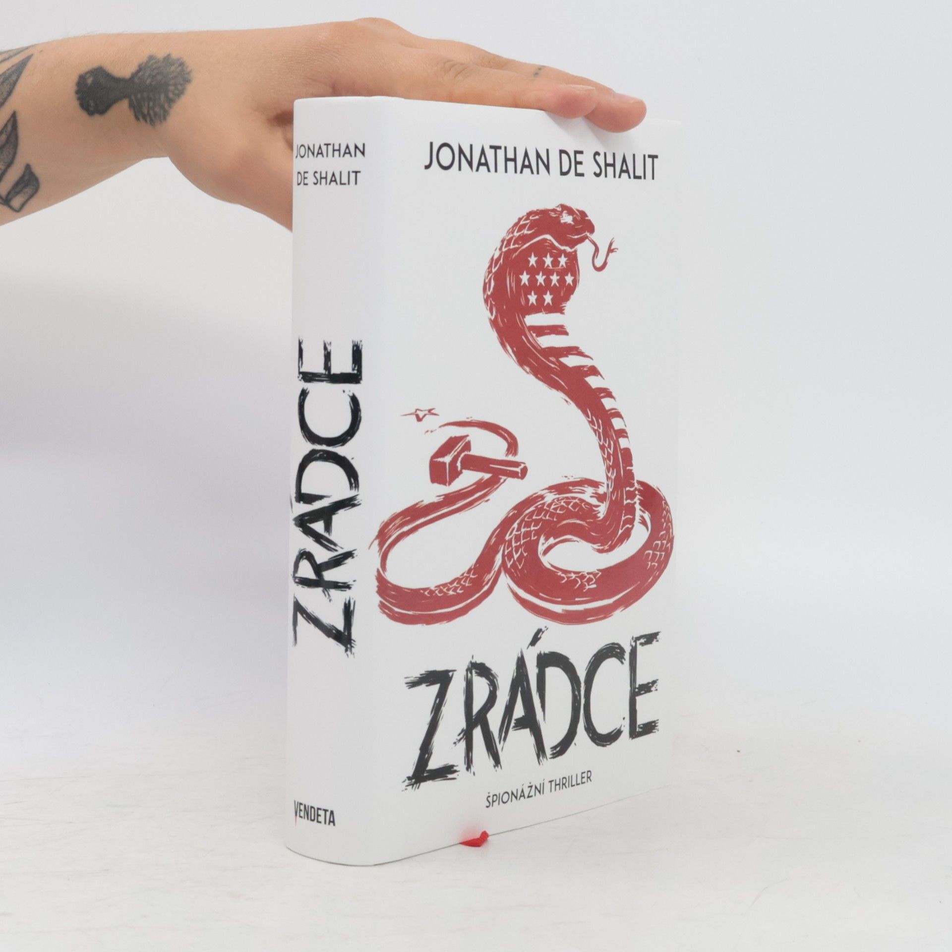Jonathan De Shalit Zrádce