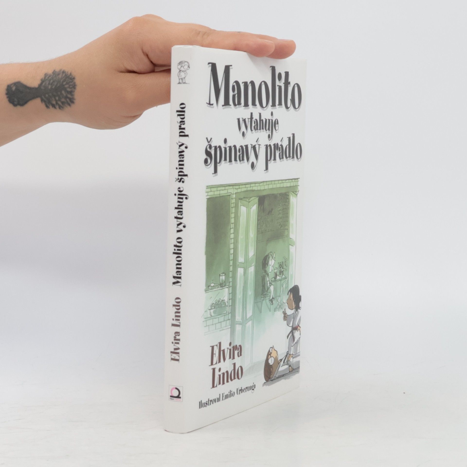 Elvira Lindová Garridová Manolito vytahuje špinavý prádlo