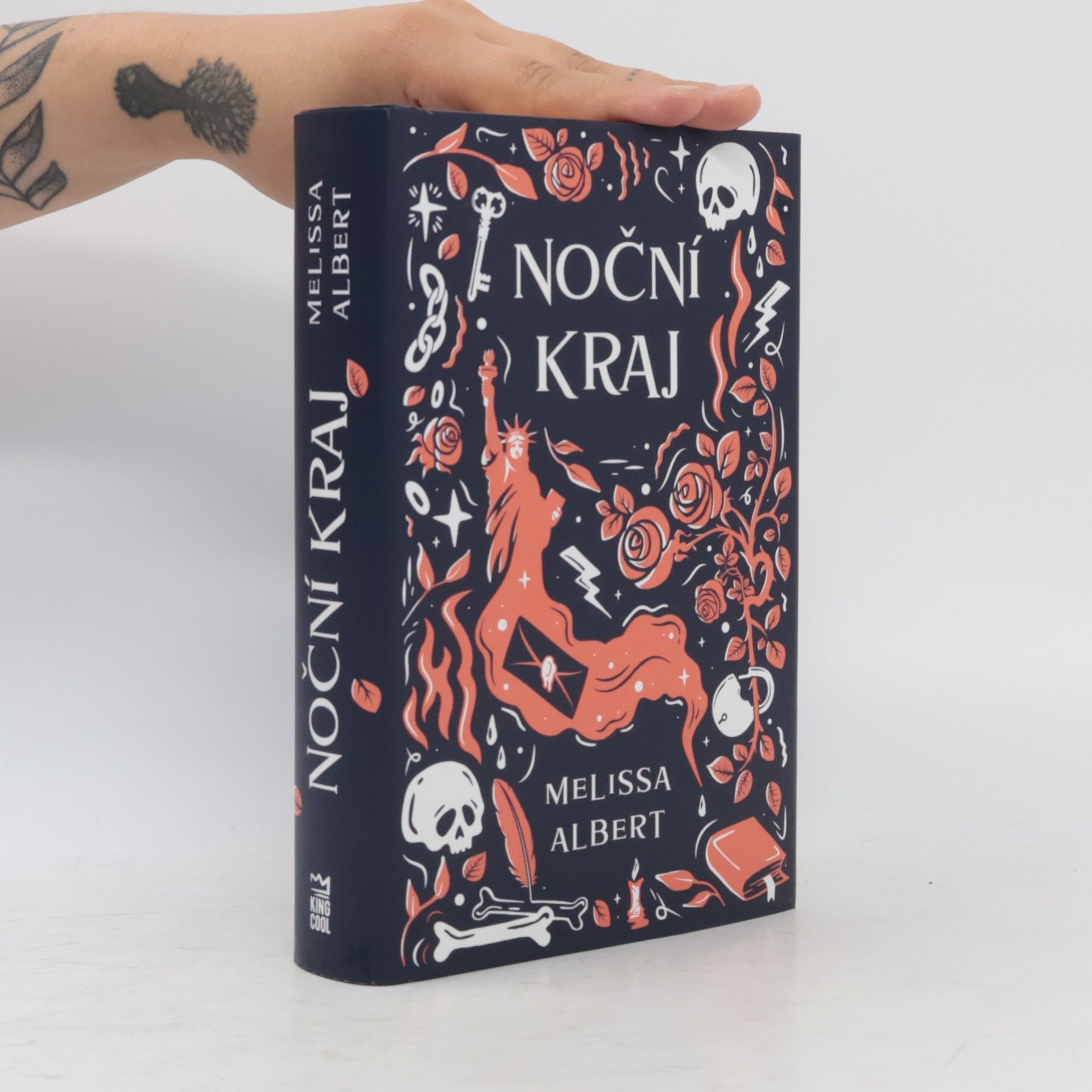 Melissa Albert Noční kraj