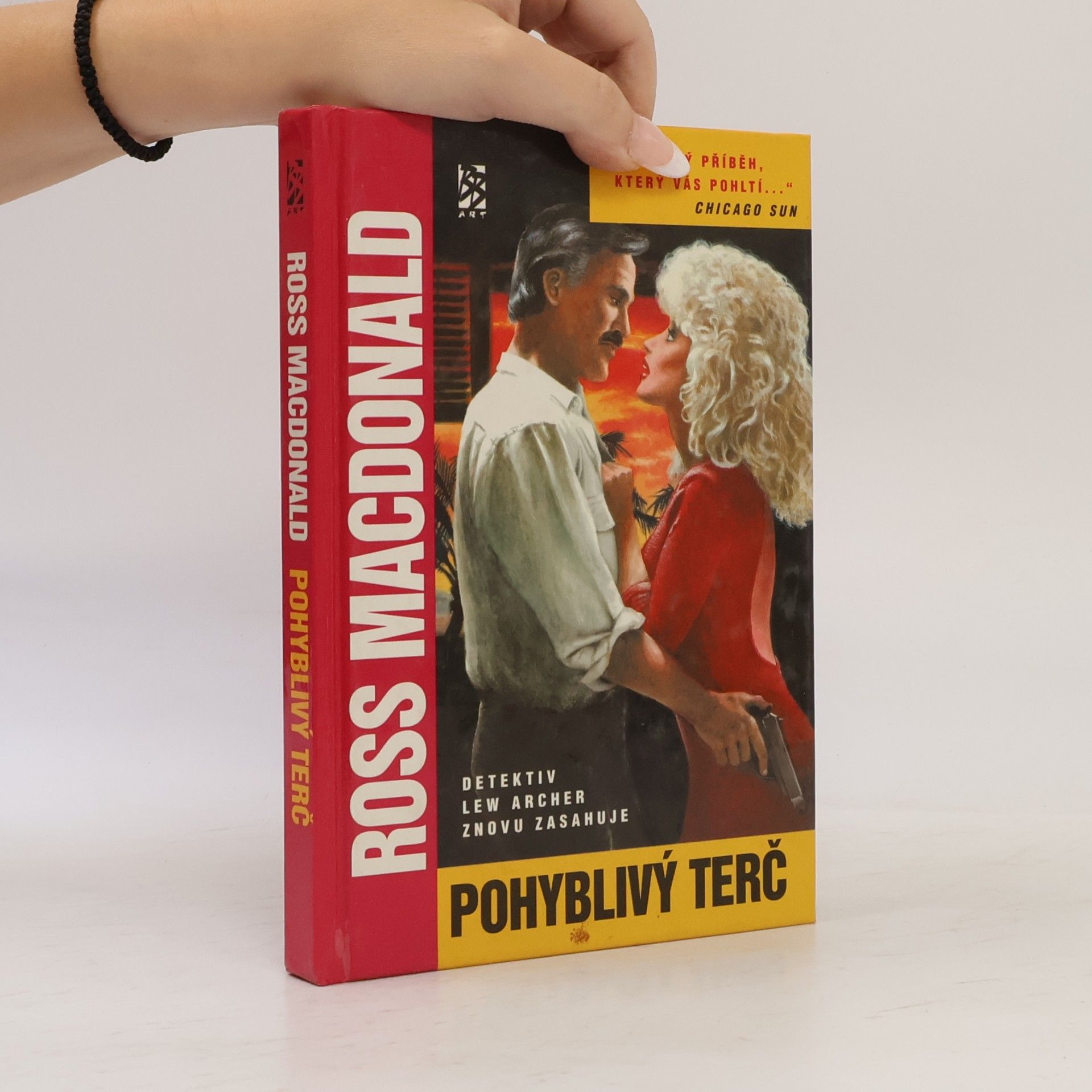 Ross Macdonald Pochyblivý terč