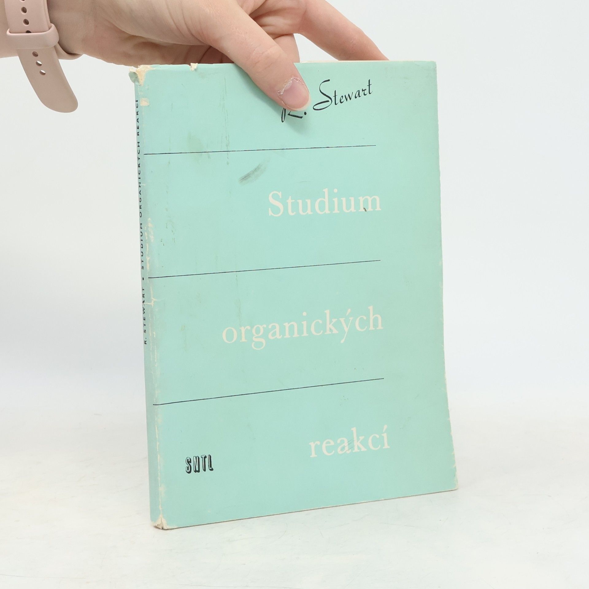 Stewart Ross Studium organických reakcí