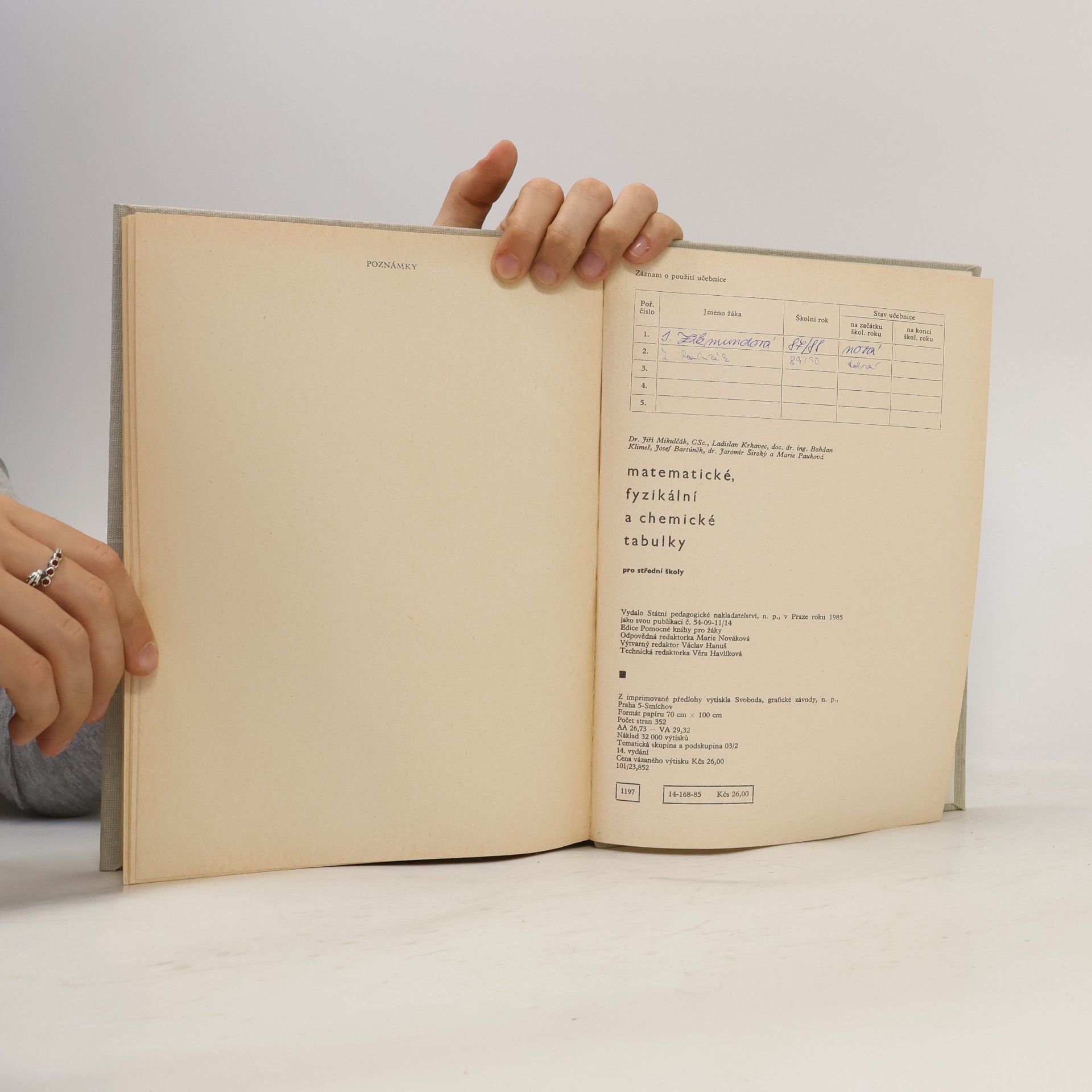 Jiří Mikulčák Matematické, fyzikální a chemické tabulky pro střední školy