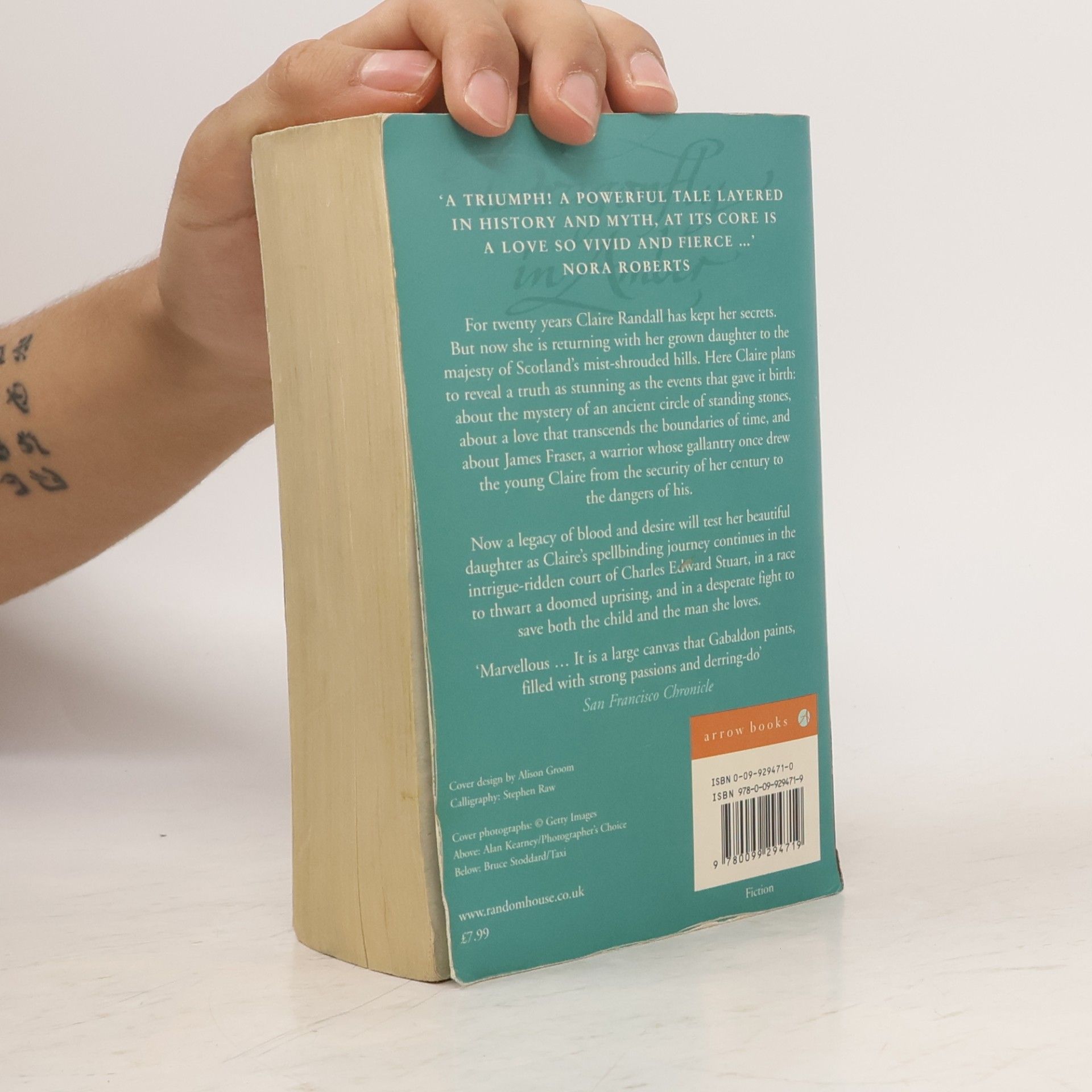 Diana Gabaldon Dragonfly in amber