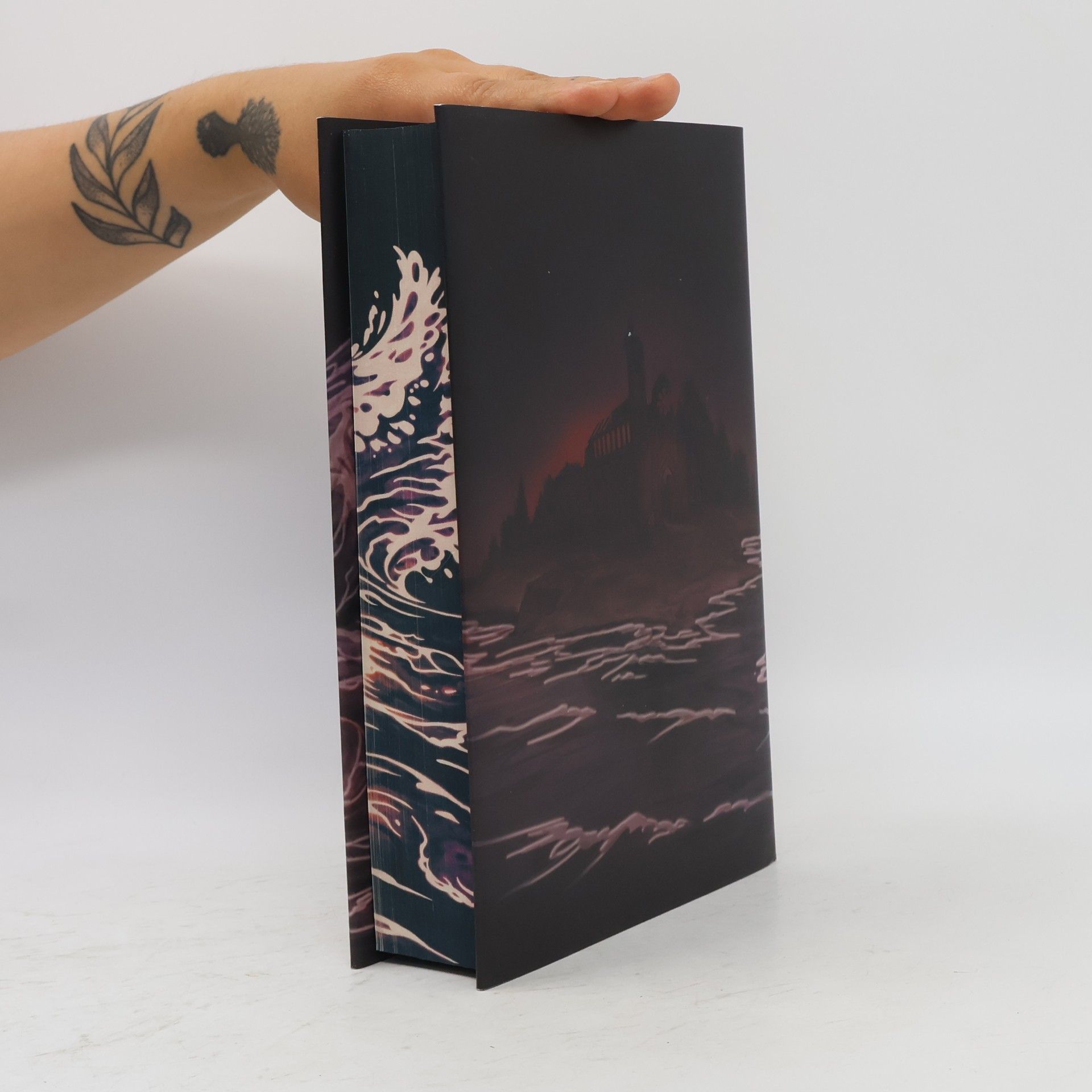 Tasha Suri The Isle in the Silver Sea