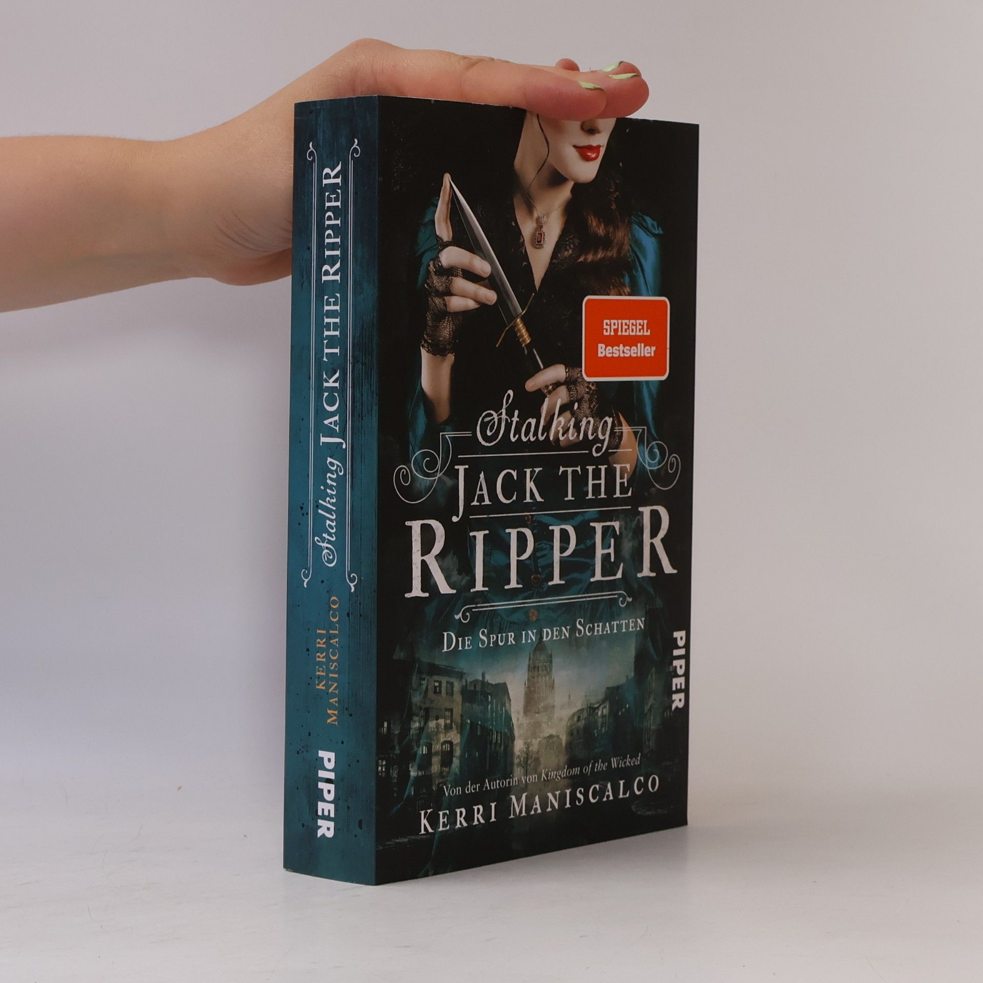 Kerri Maniscalco Stalking Jack the Ripper