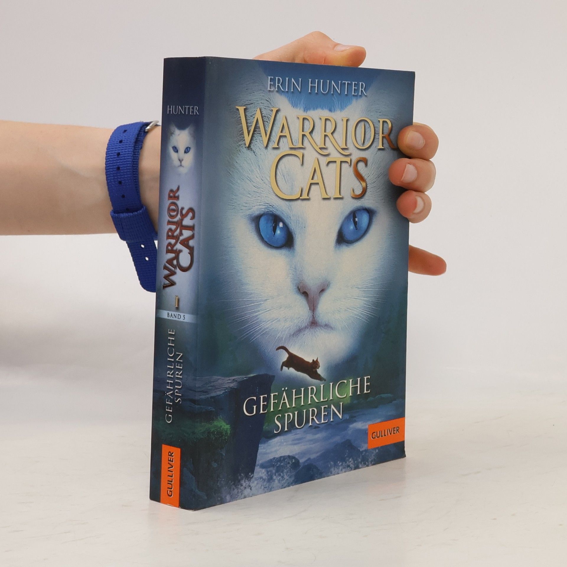 Erin Hunter Warrior Cats. Gefährliche Spuren
