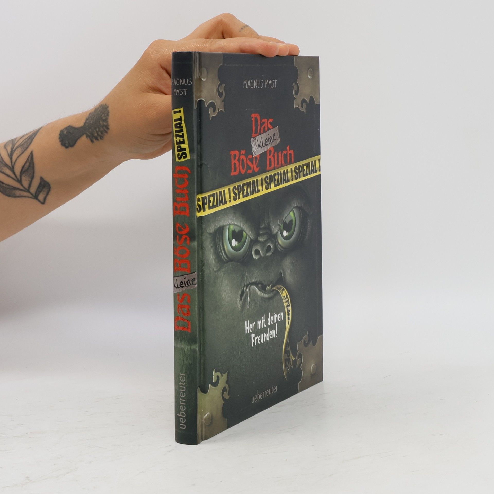 Magnnus Myst Das Böse Buch. Her mit deinen Freunden!
