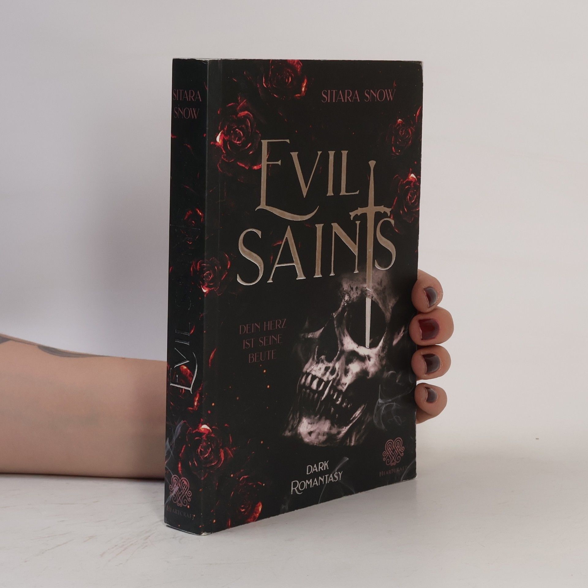 Sitara Snow Dark Romantasy: Evil Saints